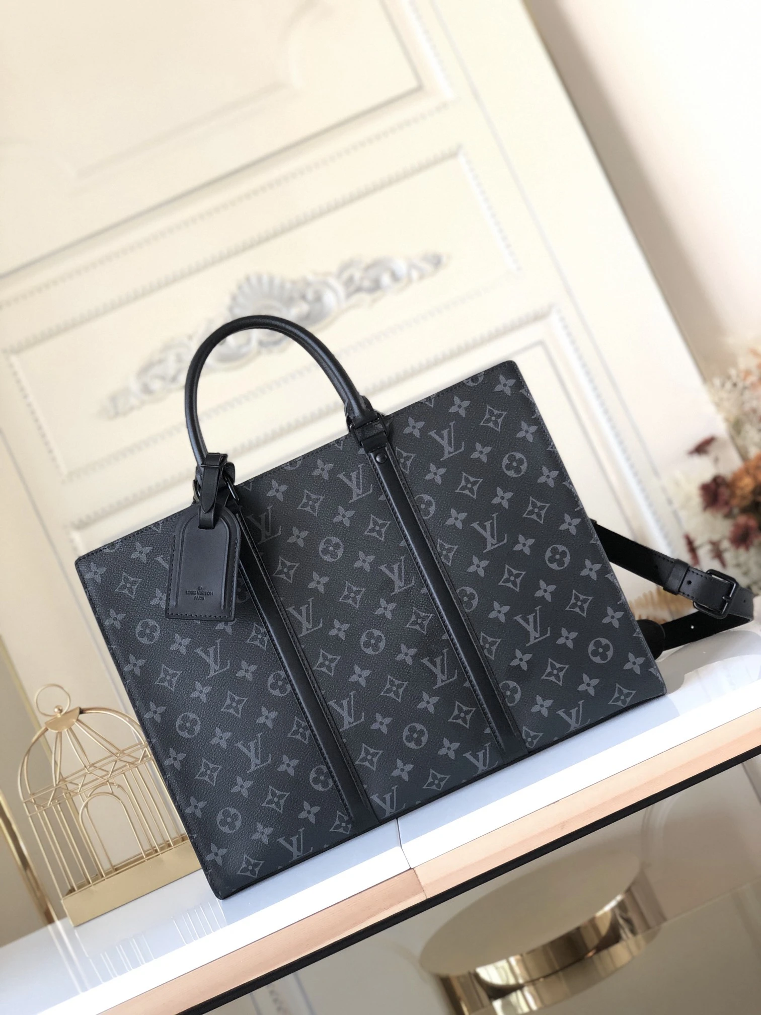 Briefcases — e84b605e