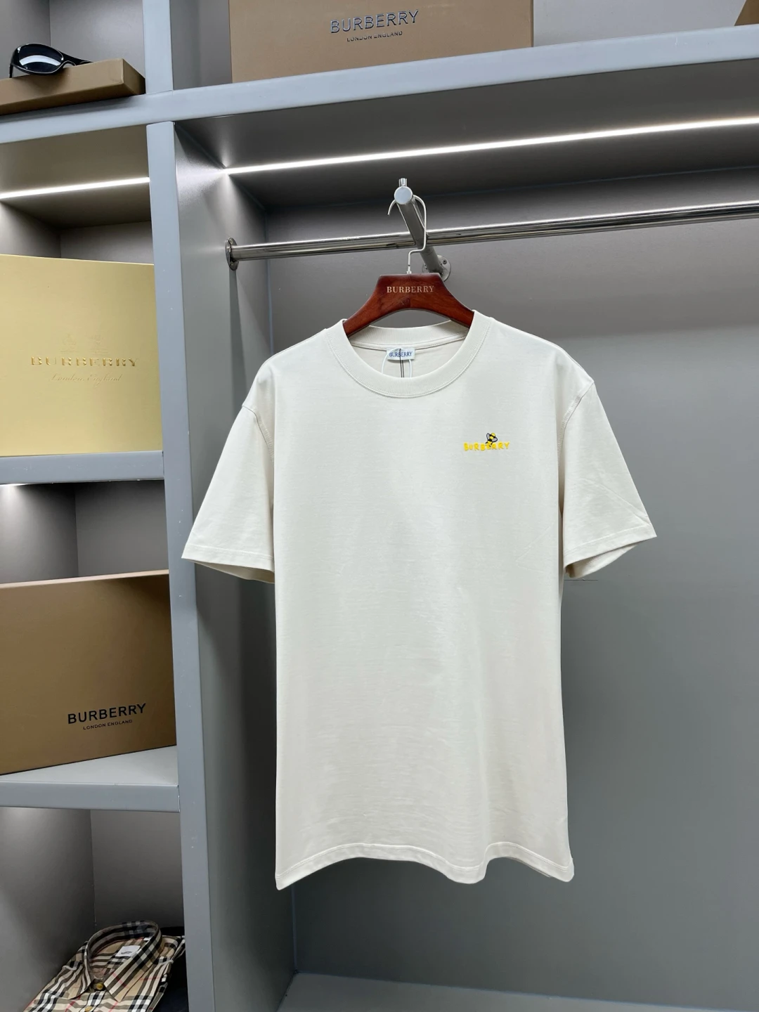 Burberry T-Shirt — 4d158d83
