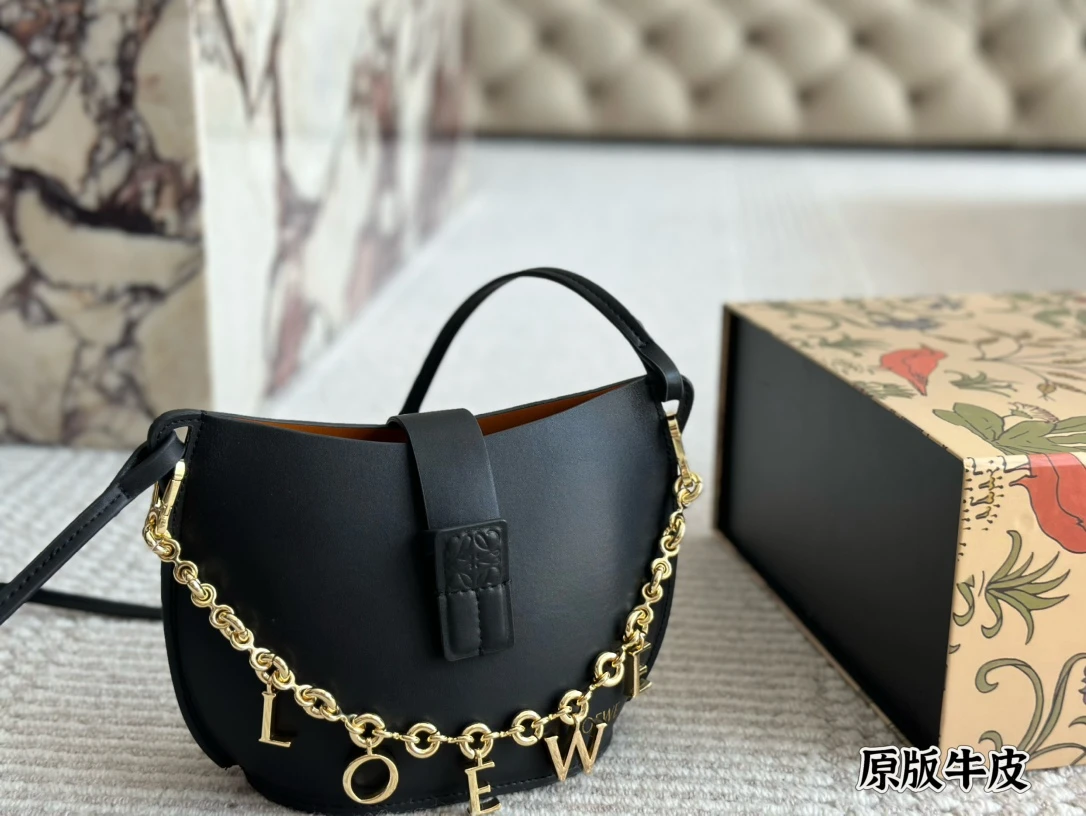 Loewe Bag — 76182b63