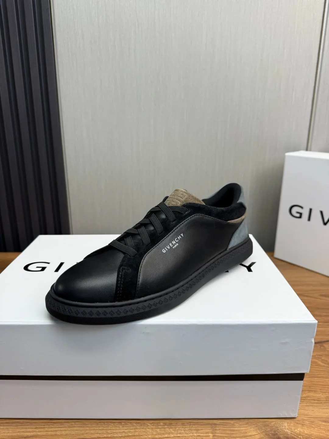 Givenchy Shoes — 6a898947