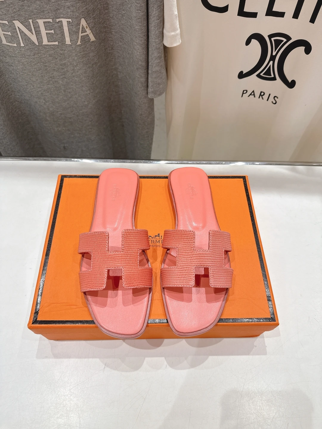 Hermès Slippers — 3d74bc2b
