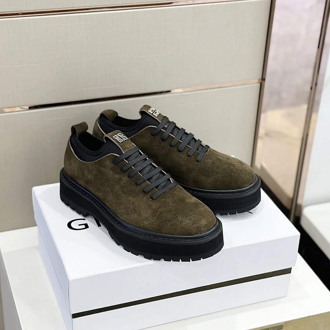 Givenchy Boots — 597e7e44