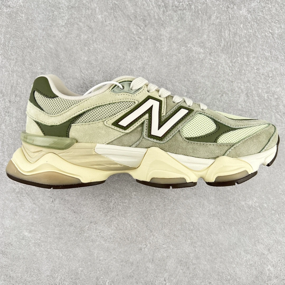 New Balance Sneakers — fb34a44a