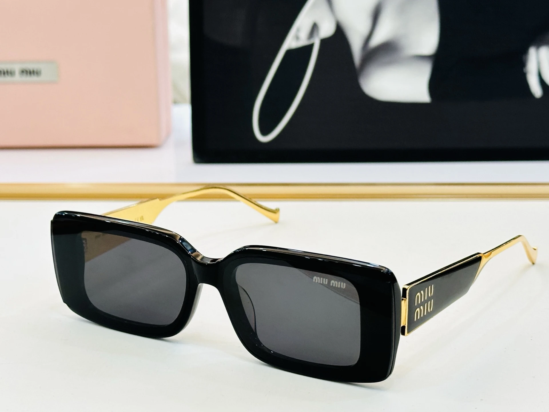 Louis Vuitton Eyewear — 7083bee6