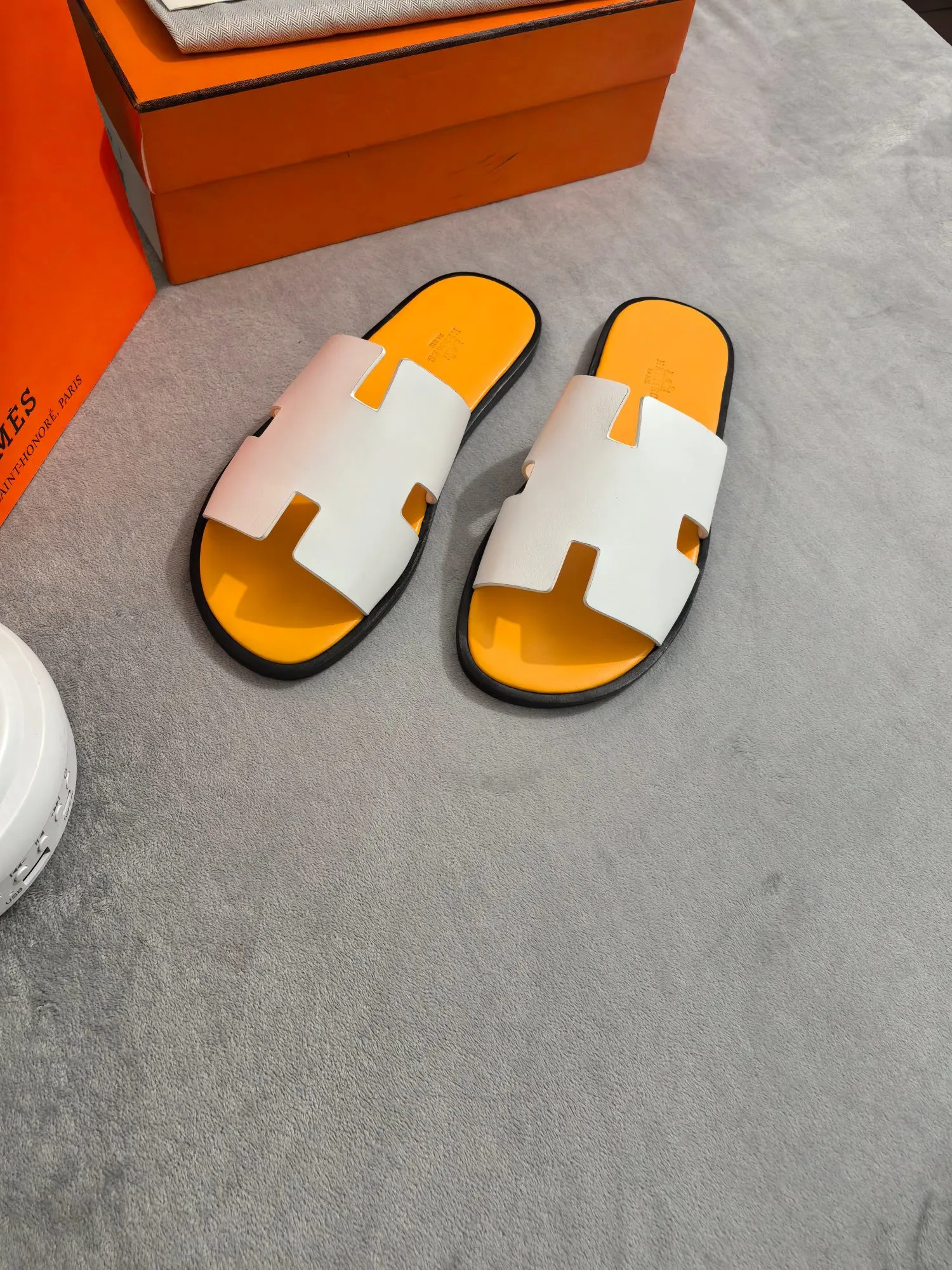Hermès Slippers — 1aec70d1