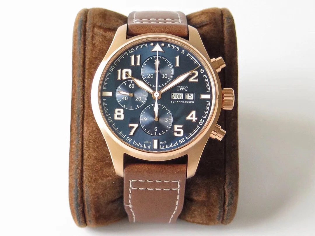 IWC Watch — 04e8faa7