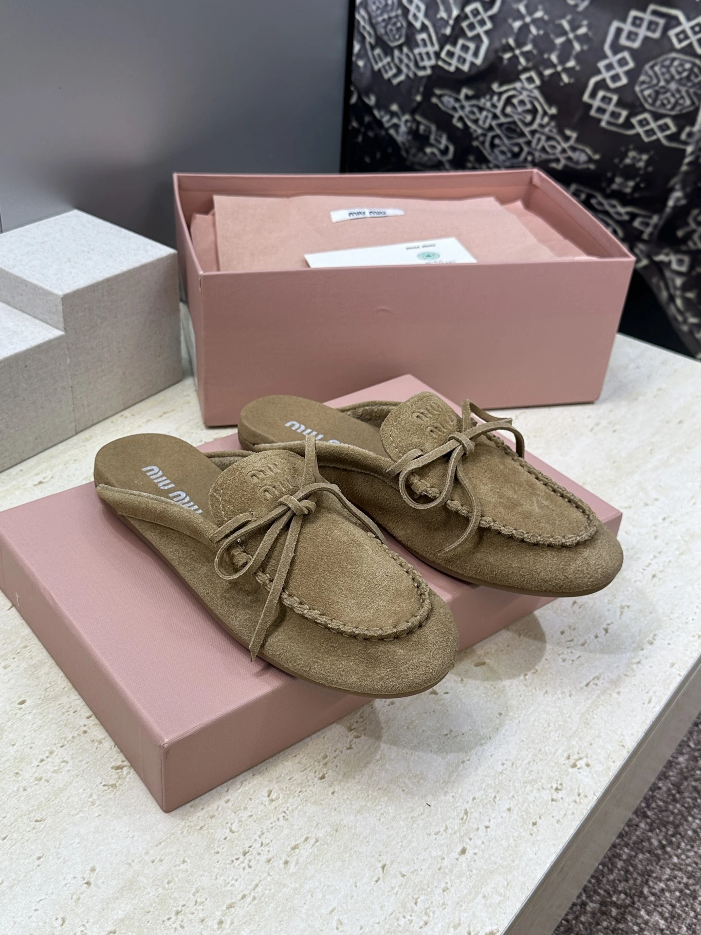 Miu Miu Slippers — 1330fa9f