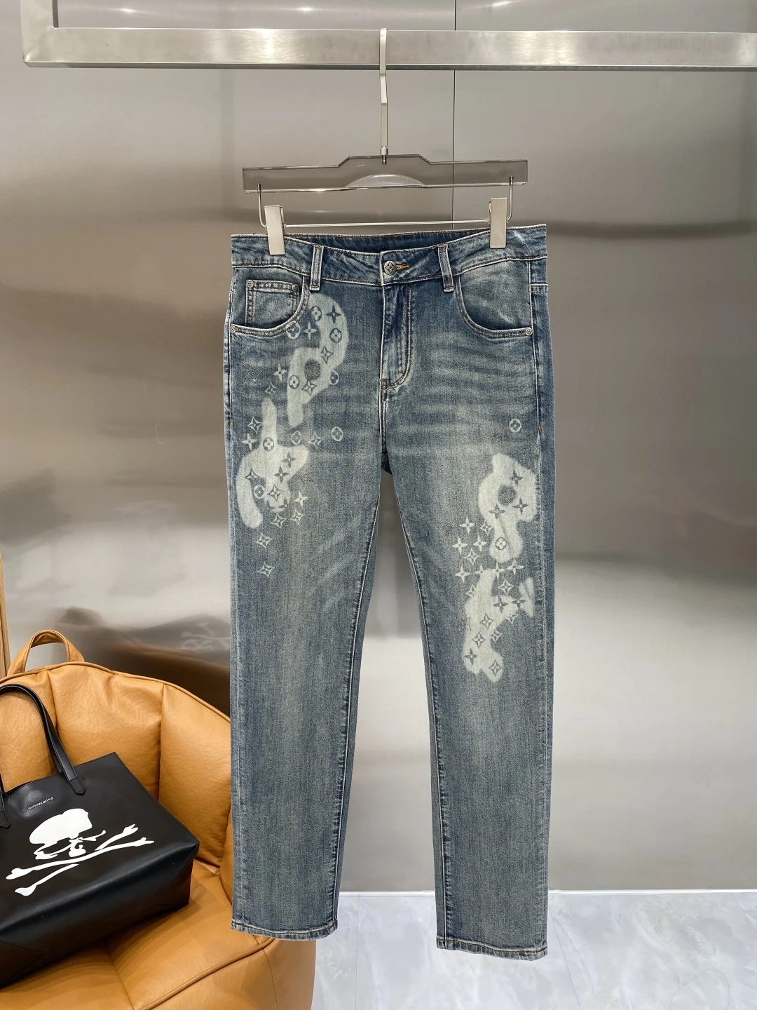 Jeans — 5834d05e