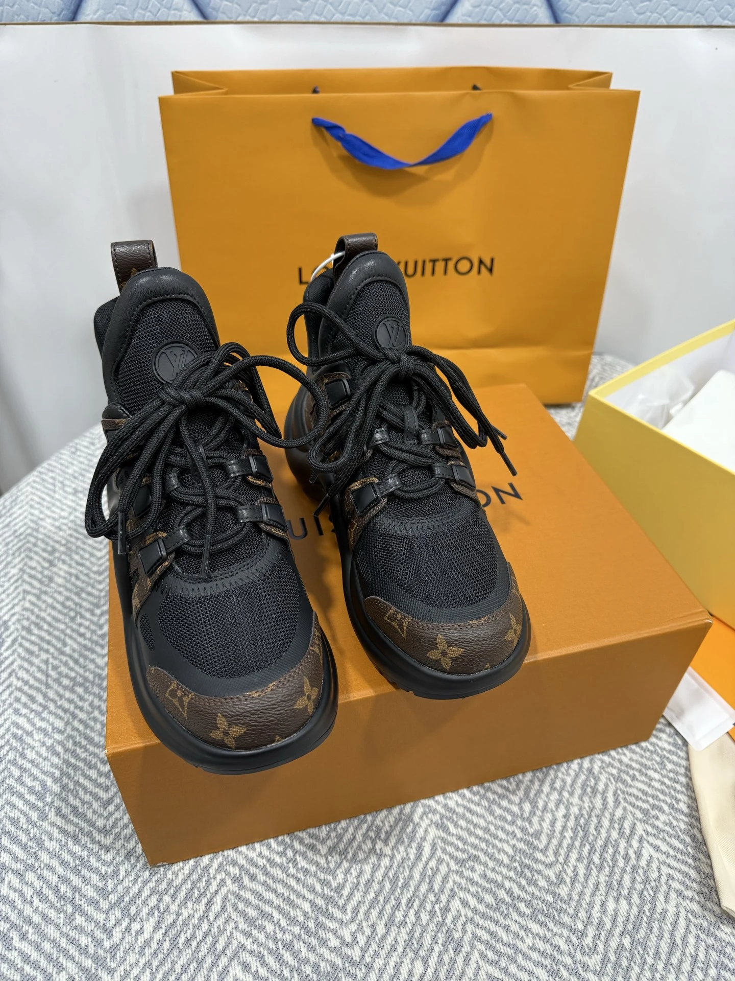 Louis Vuitton Shoes — 5c528964