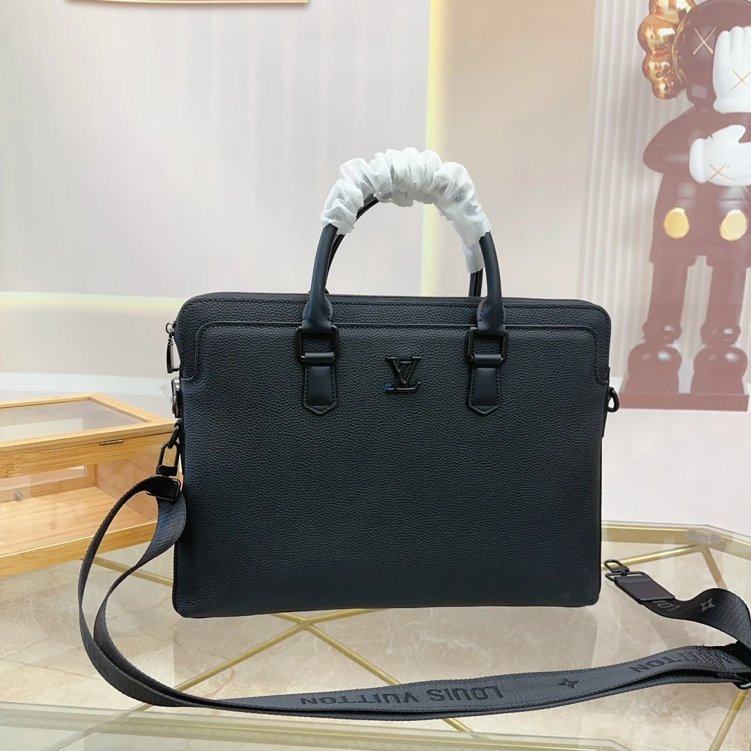 Louis Vuitton Bag — 250be619