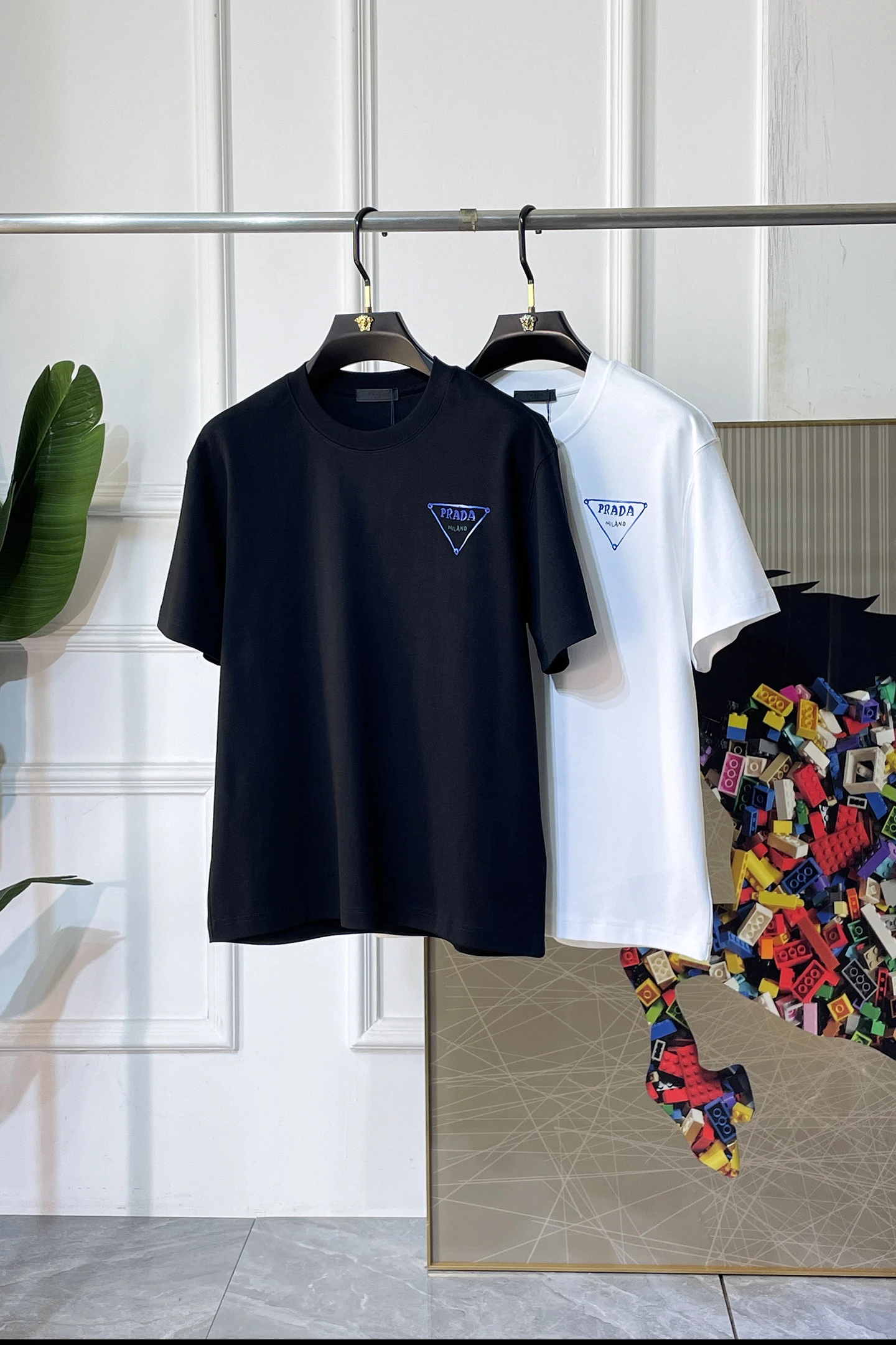Prada T-Shirt — f19ba88d