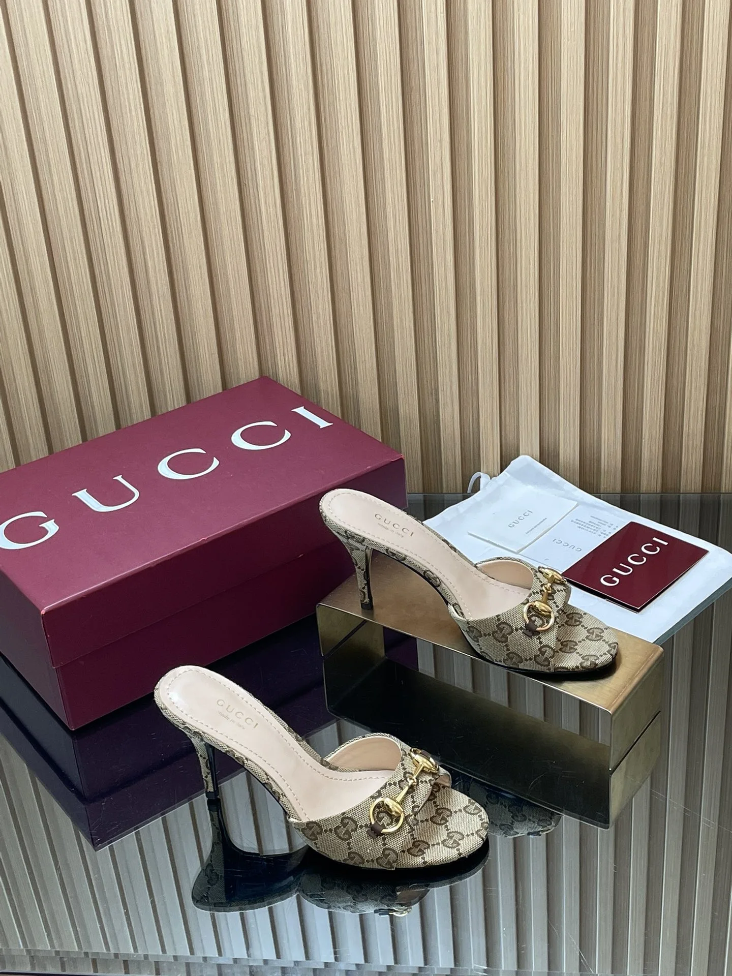 Gucci Slippers — 31d7c903