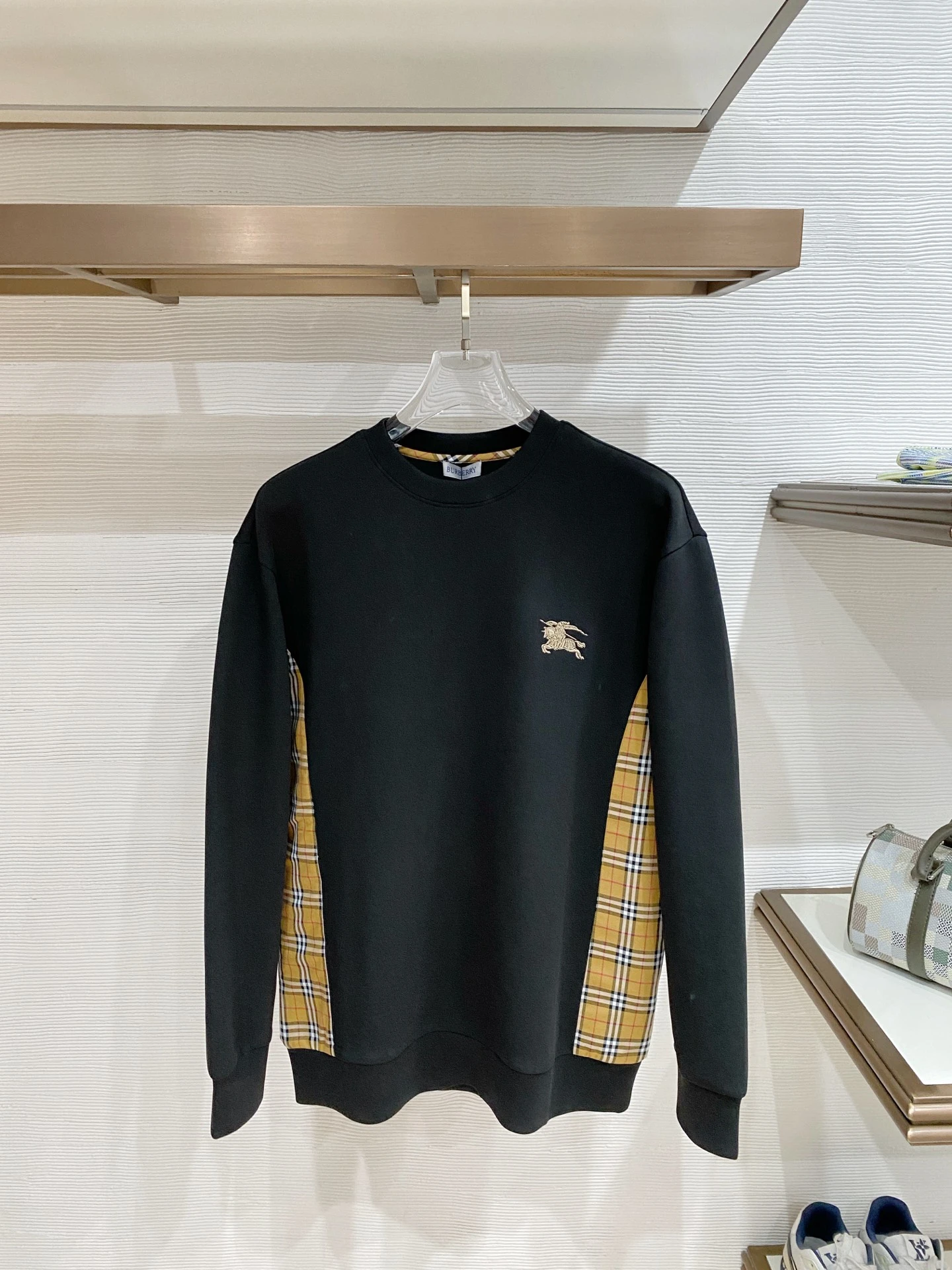 Burberry Sweatshirts — 2692db17
