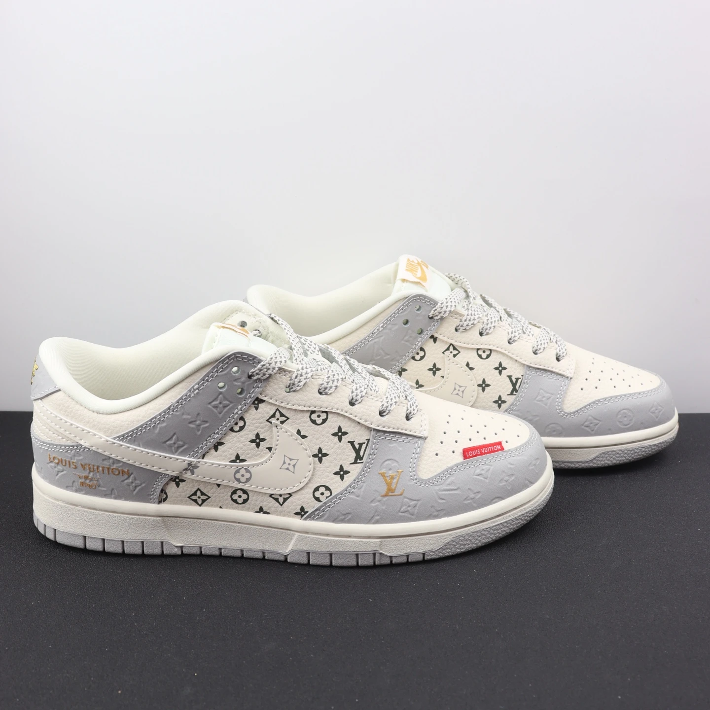 Nike Shoes — 34b8d656