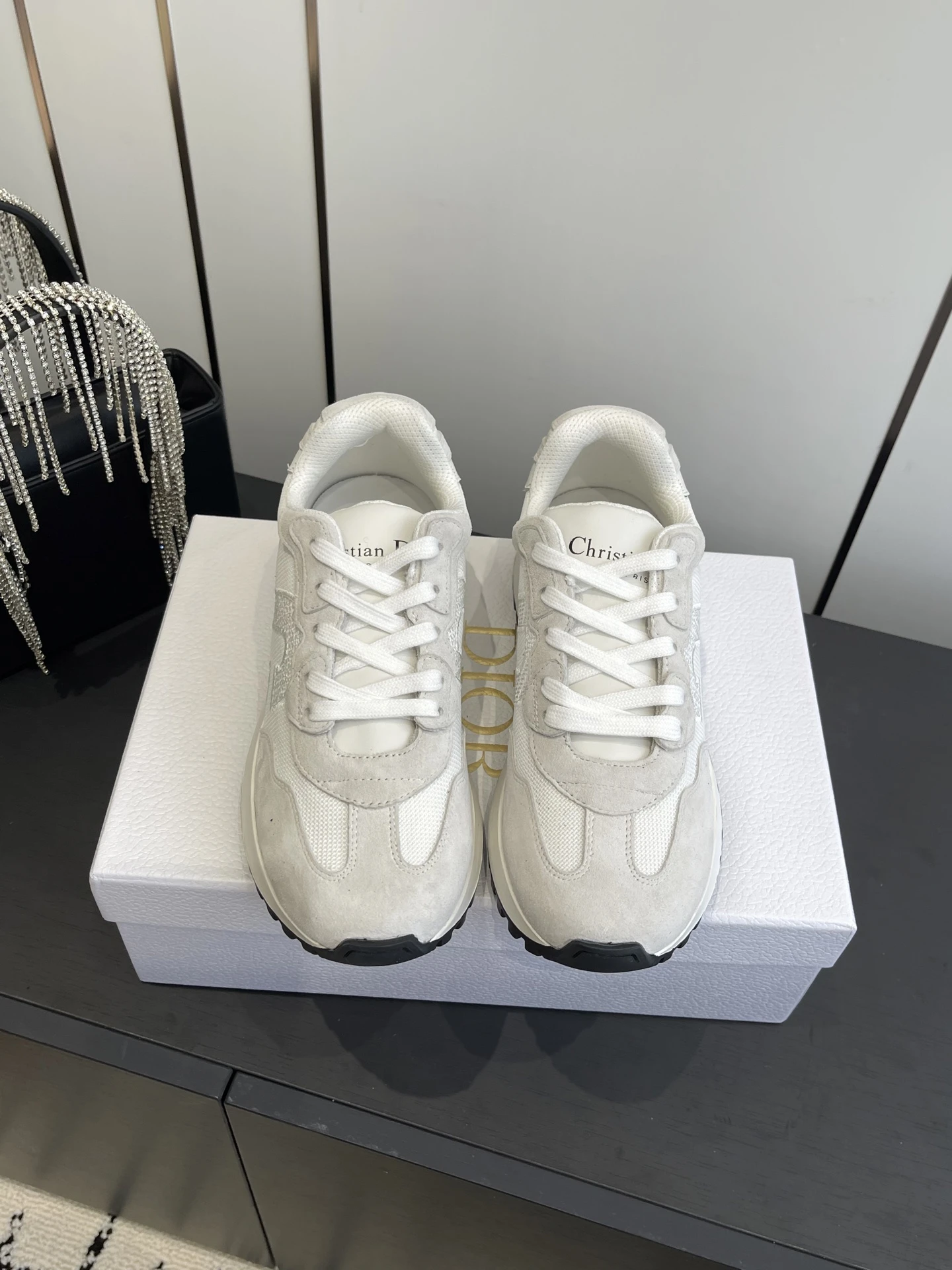 Dior Sneakers — 2493c36c