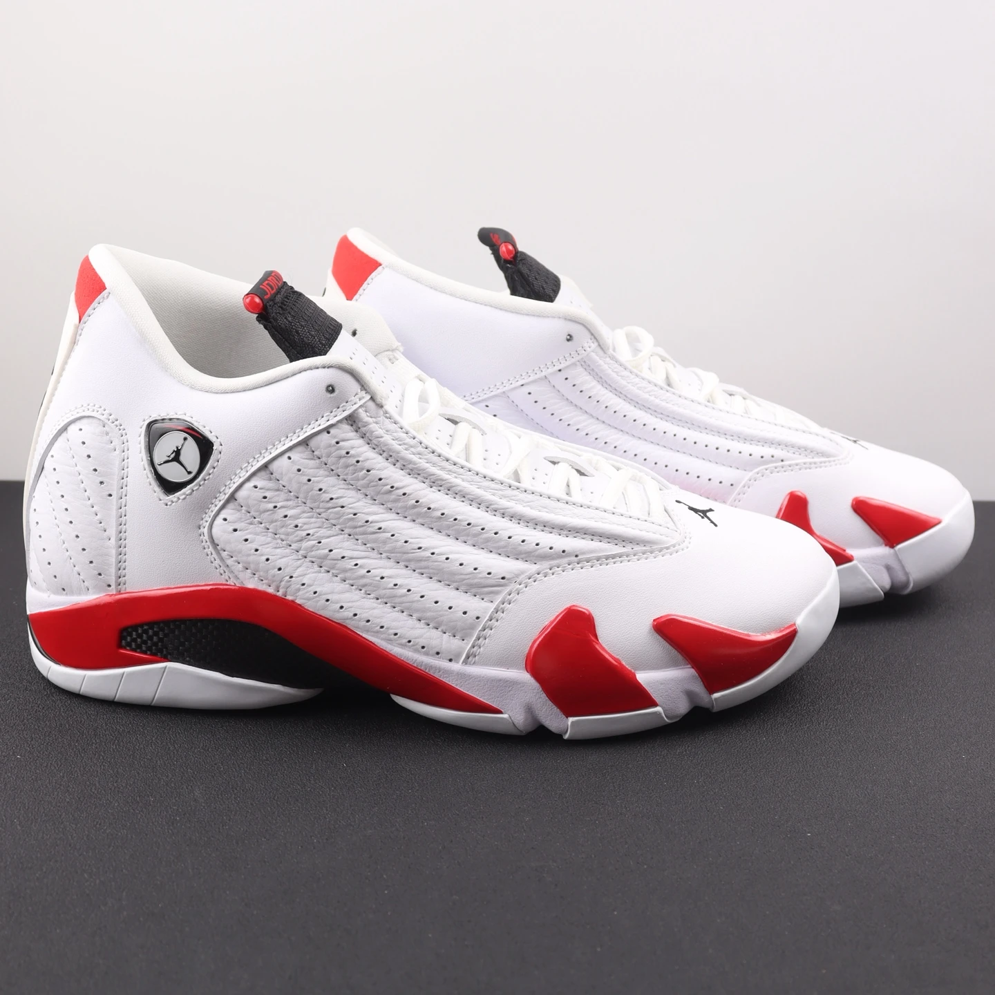 Nike Shoes — ad8e899a