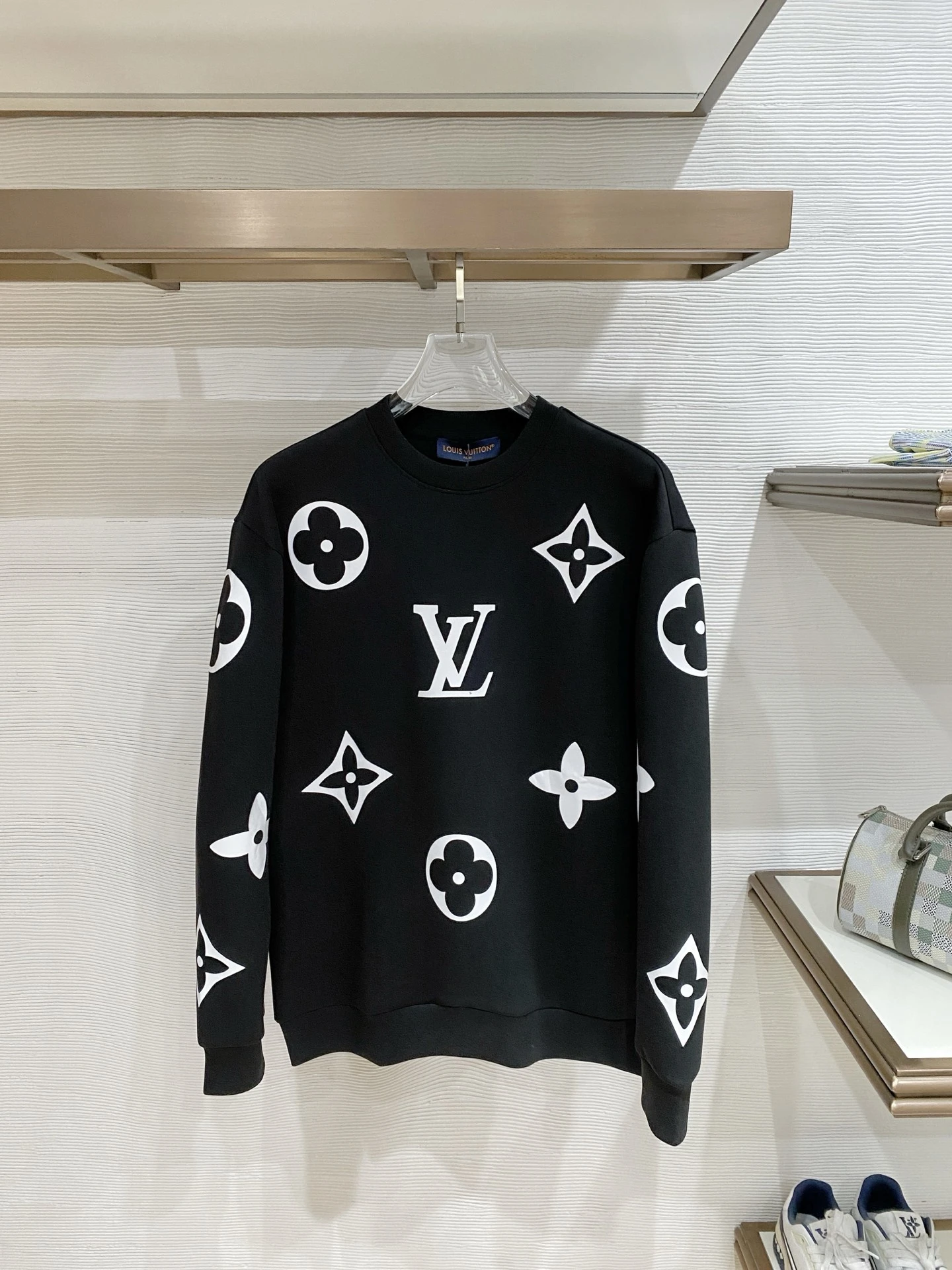 Louis Vuitton Sweatshirts — efb62c3f