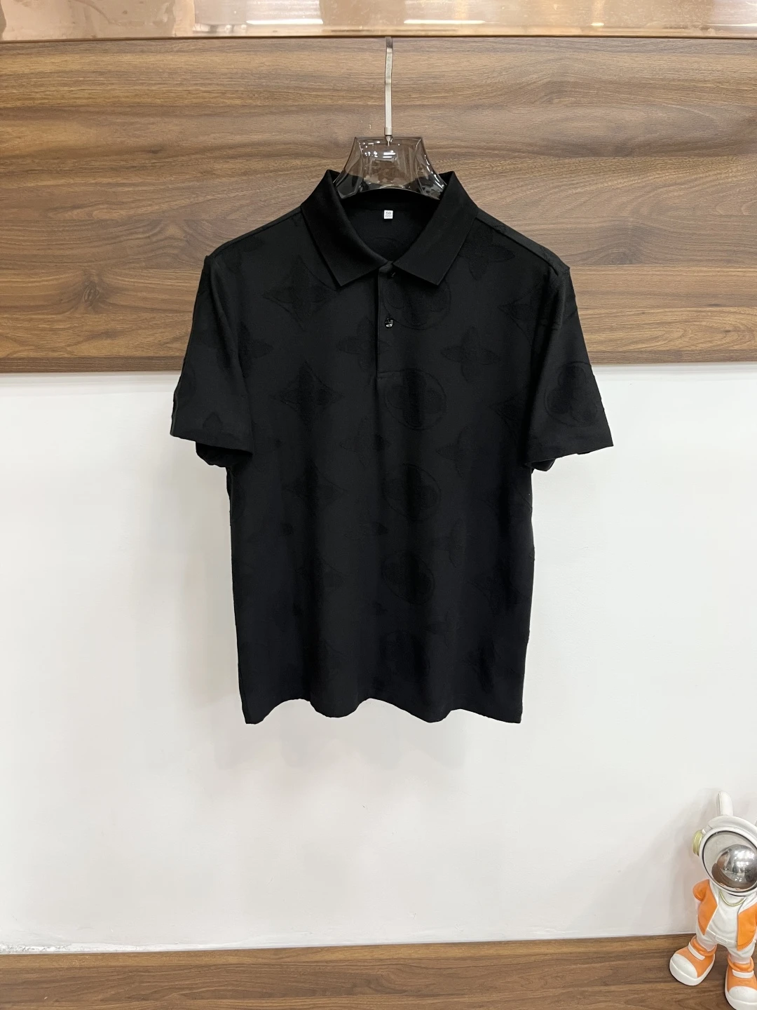 Louis Vuitton T-Shirt — c61c830b