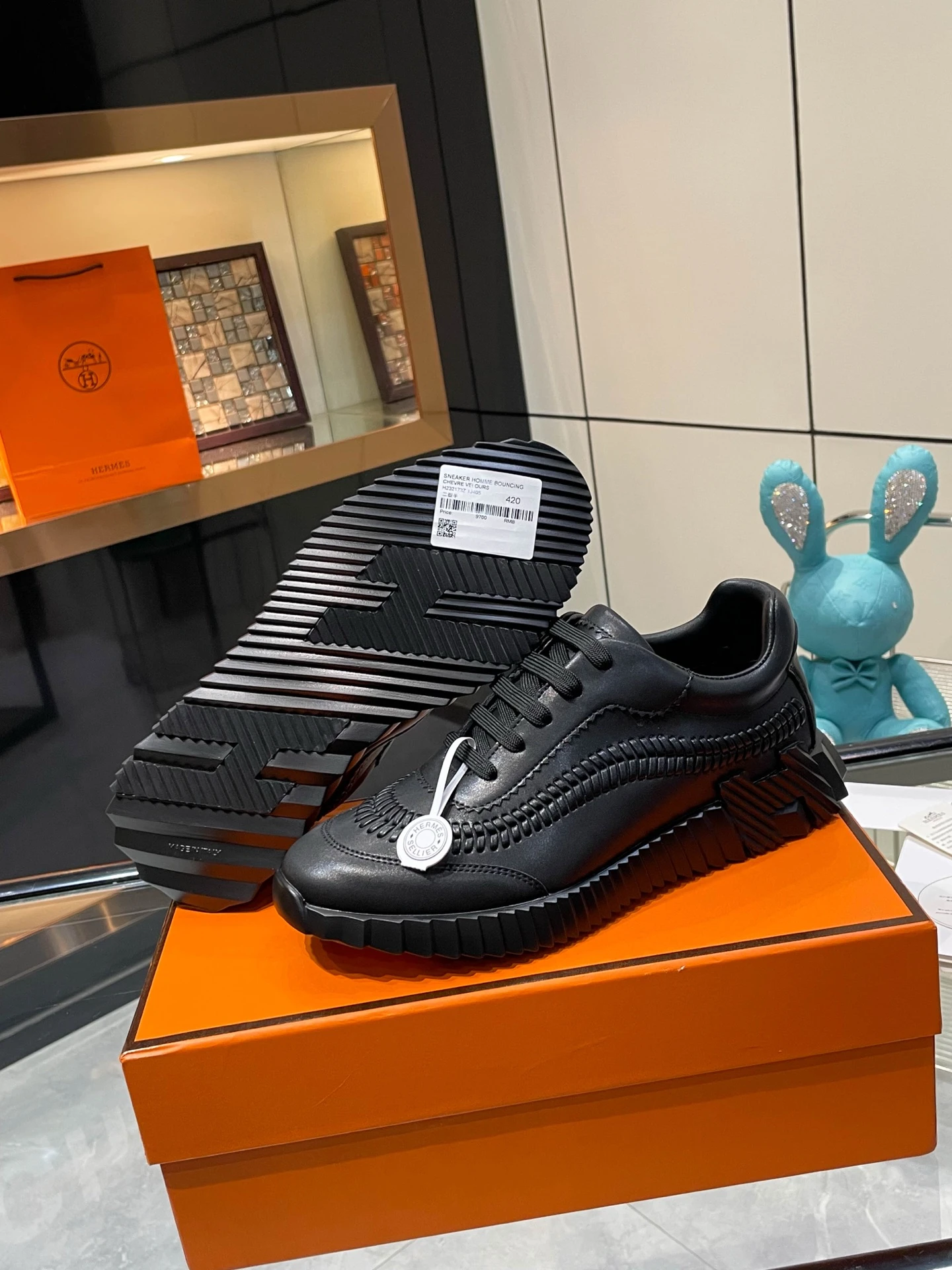 Hermès Sneakers — 63bacc04