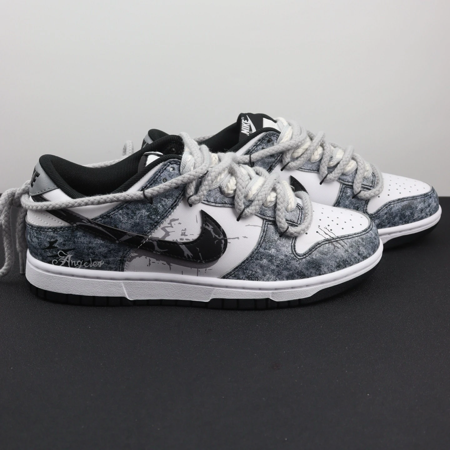 Nike Shoes — efff9030