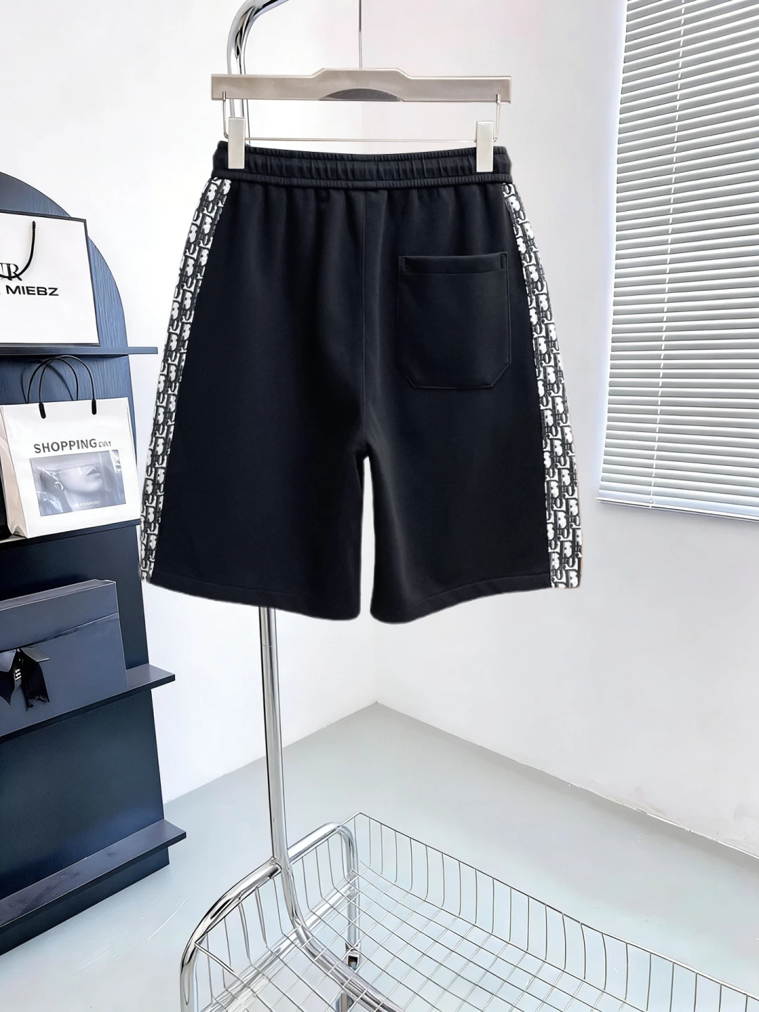 Dior Shorts — 14dd371d