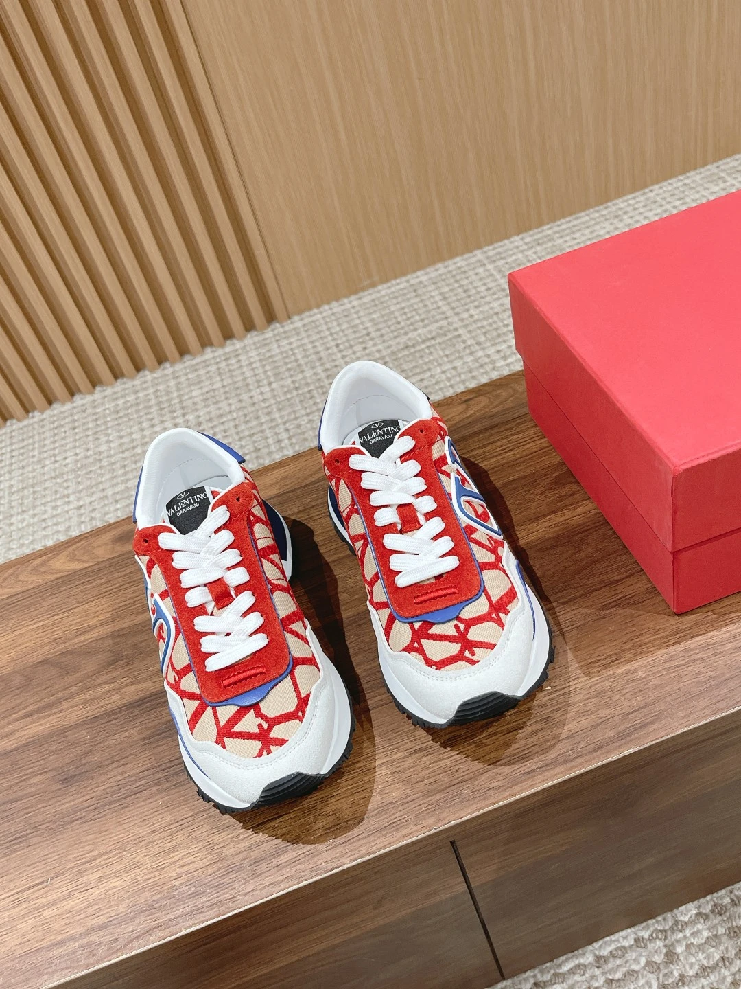 Valentino Sneakers — d5c2eab4
