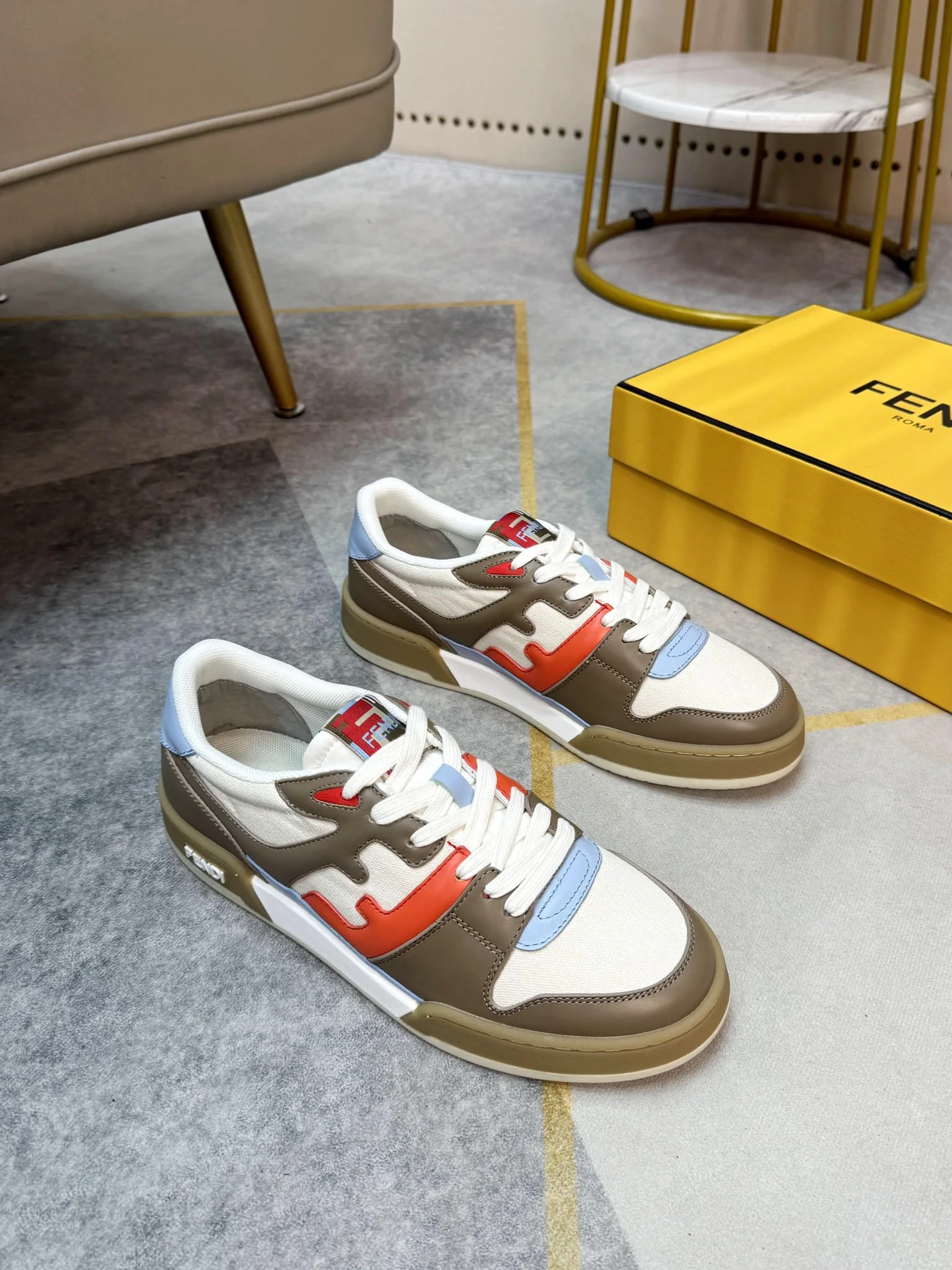 Fendi Sneakers — 129487a5