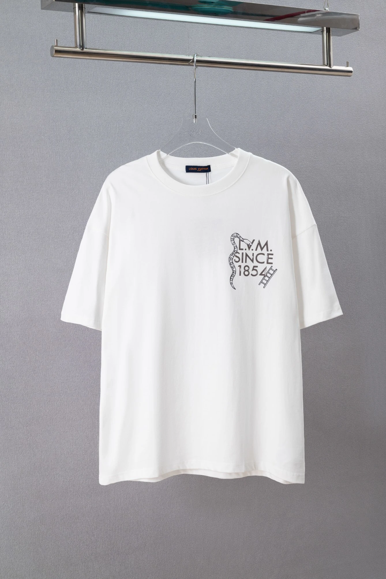 Louis Vuitton T-Shirt — 1be21b98