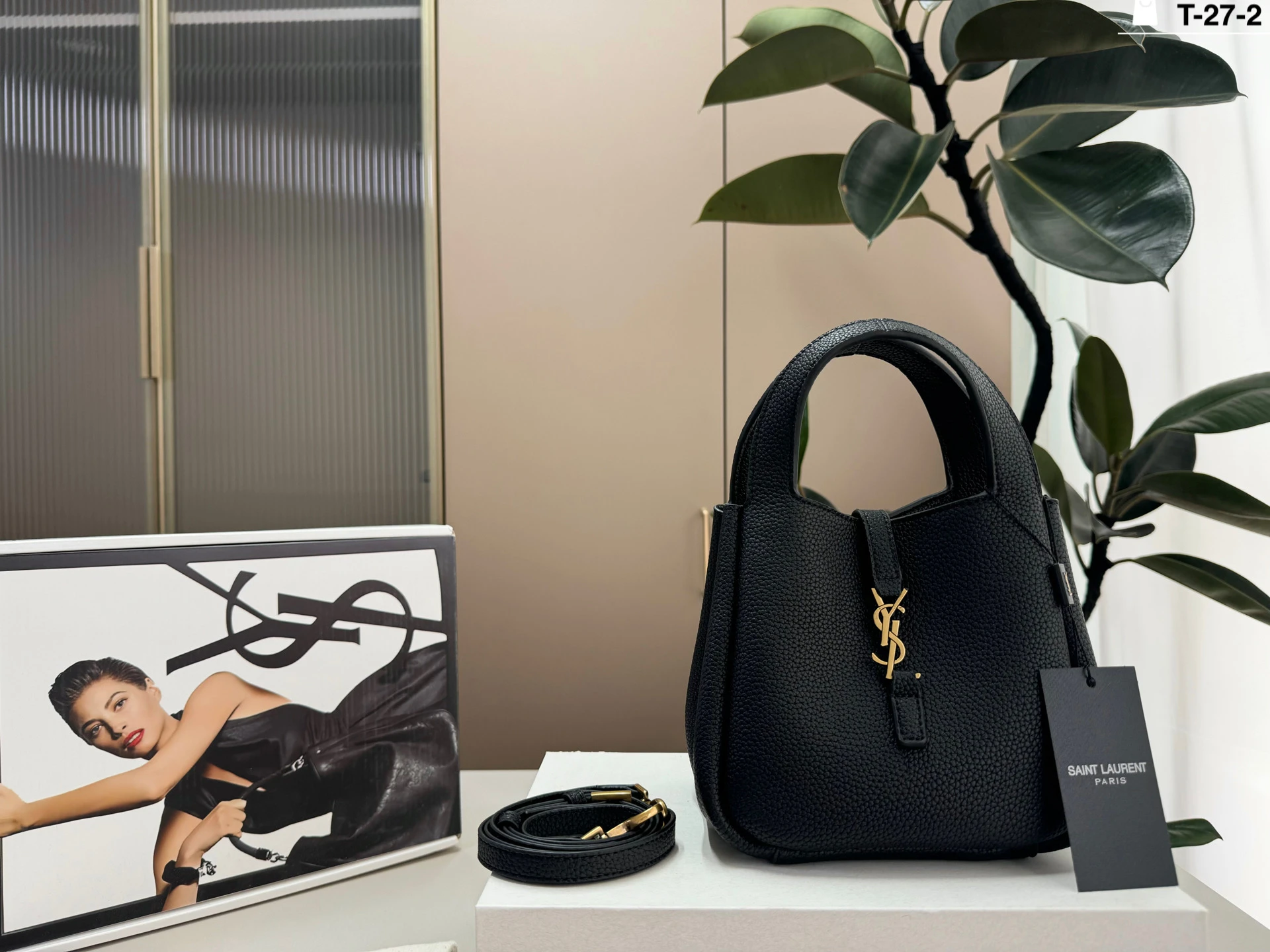 Saint Laurent Bag — b54a6e87