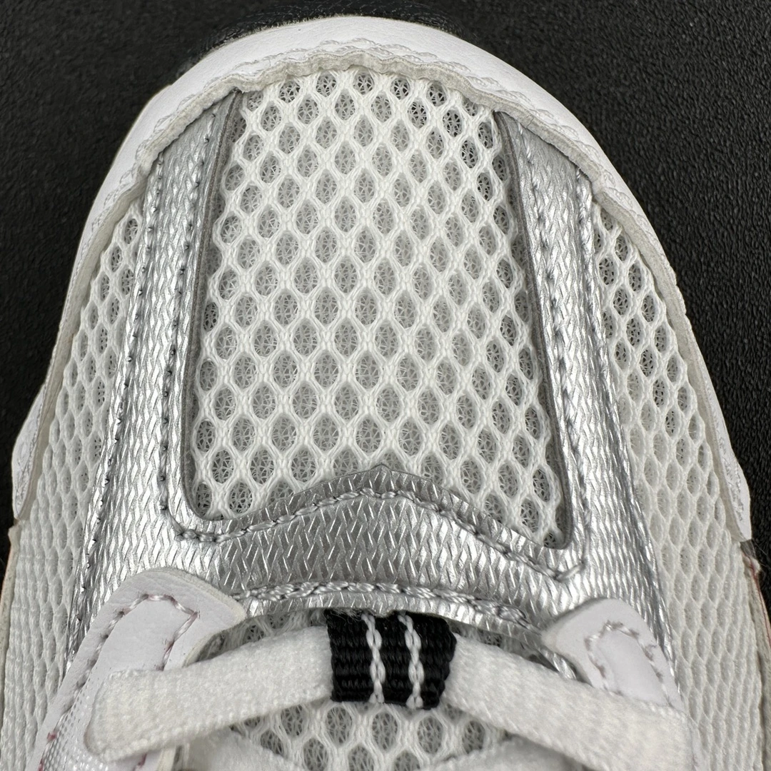 New Balance Shoes — 7f01d15b