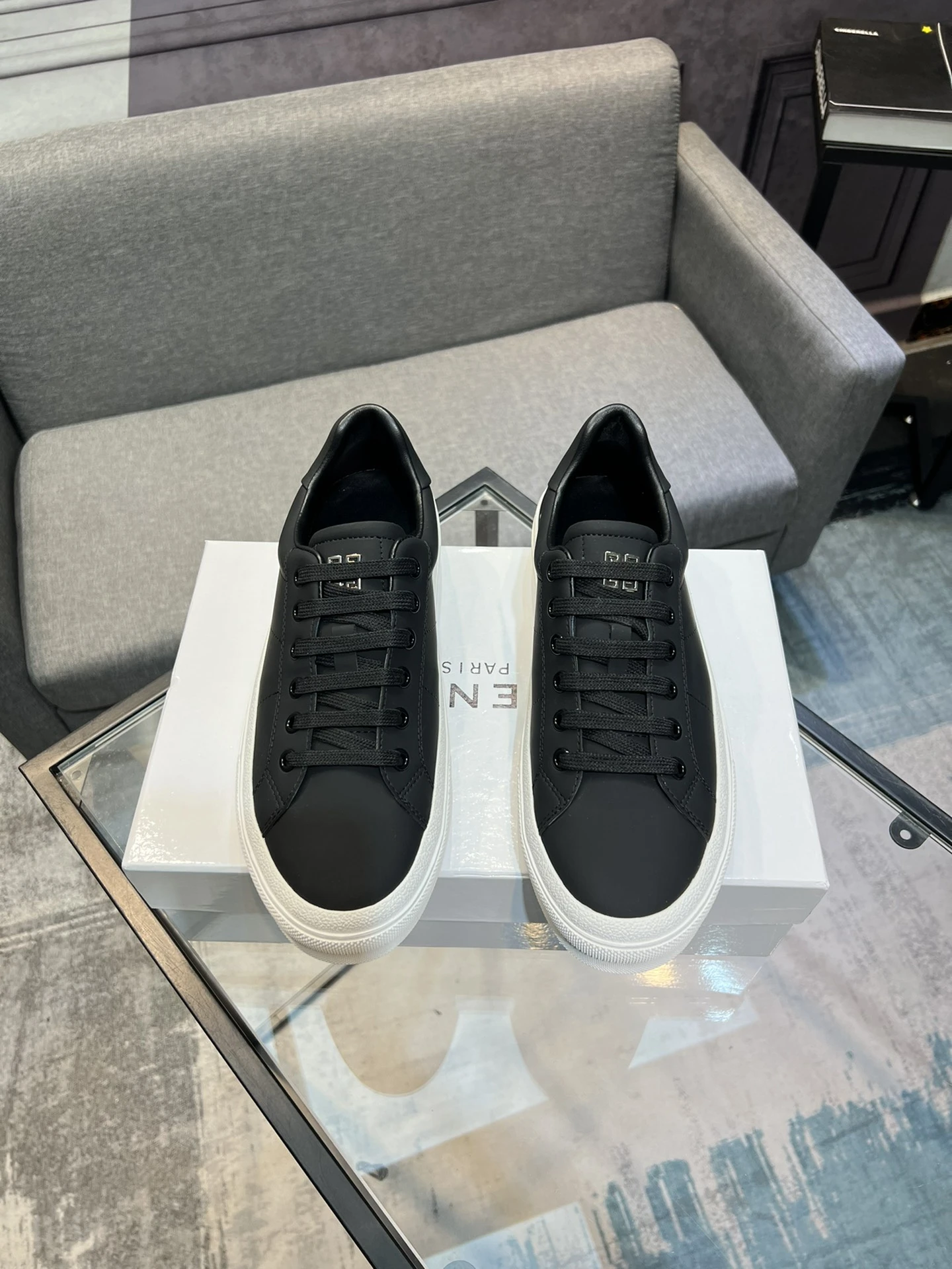 Givenchy Shoes — f0d32f2b