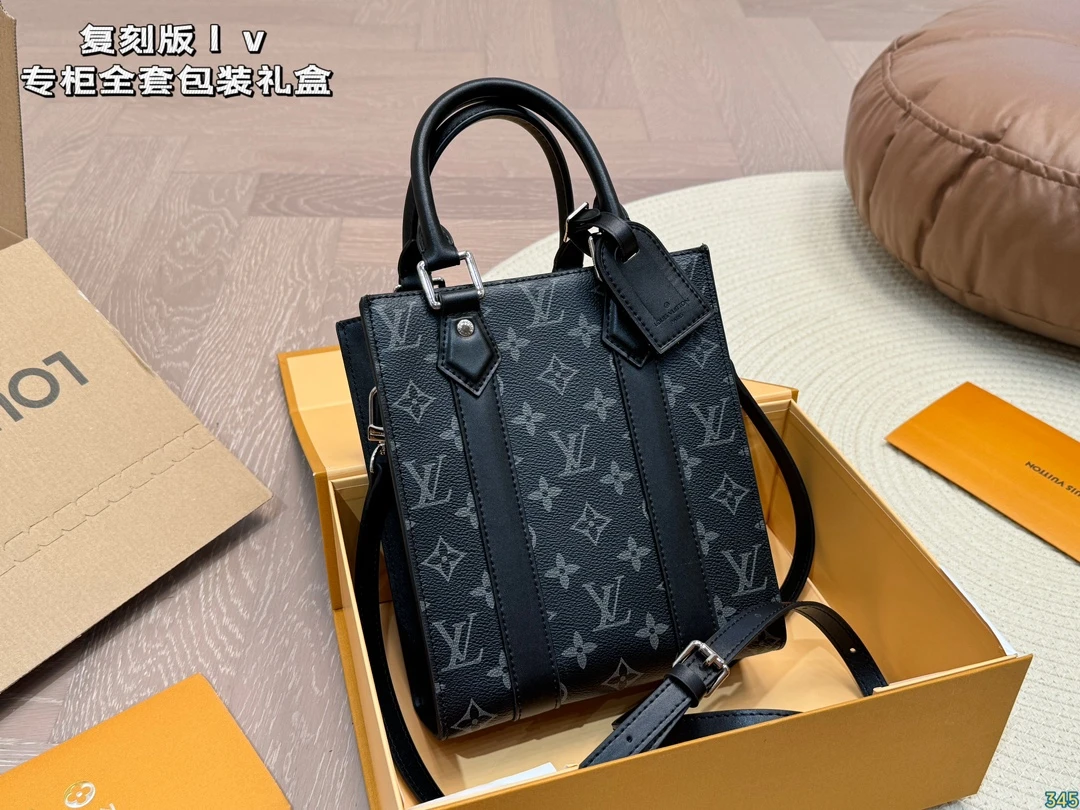 Louis Vuitton Bag — 71453a84