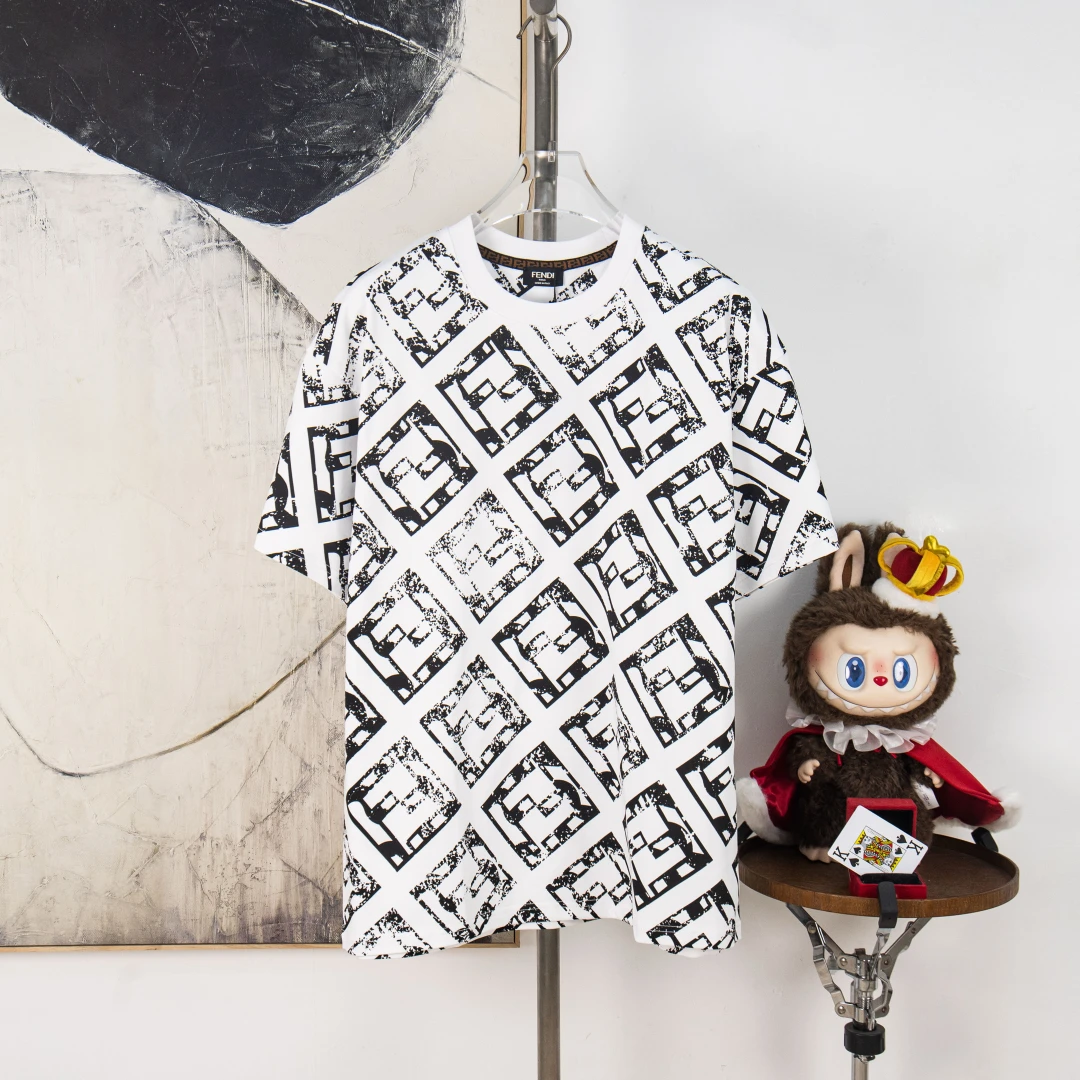 Fendi T-Shirt — 907f0148