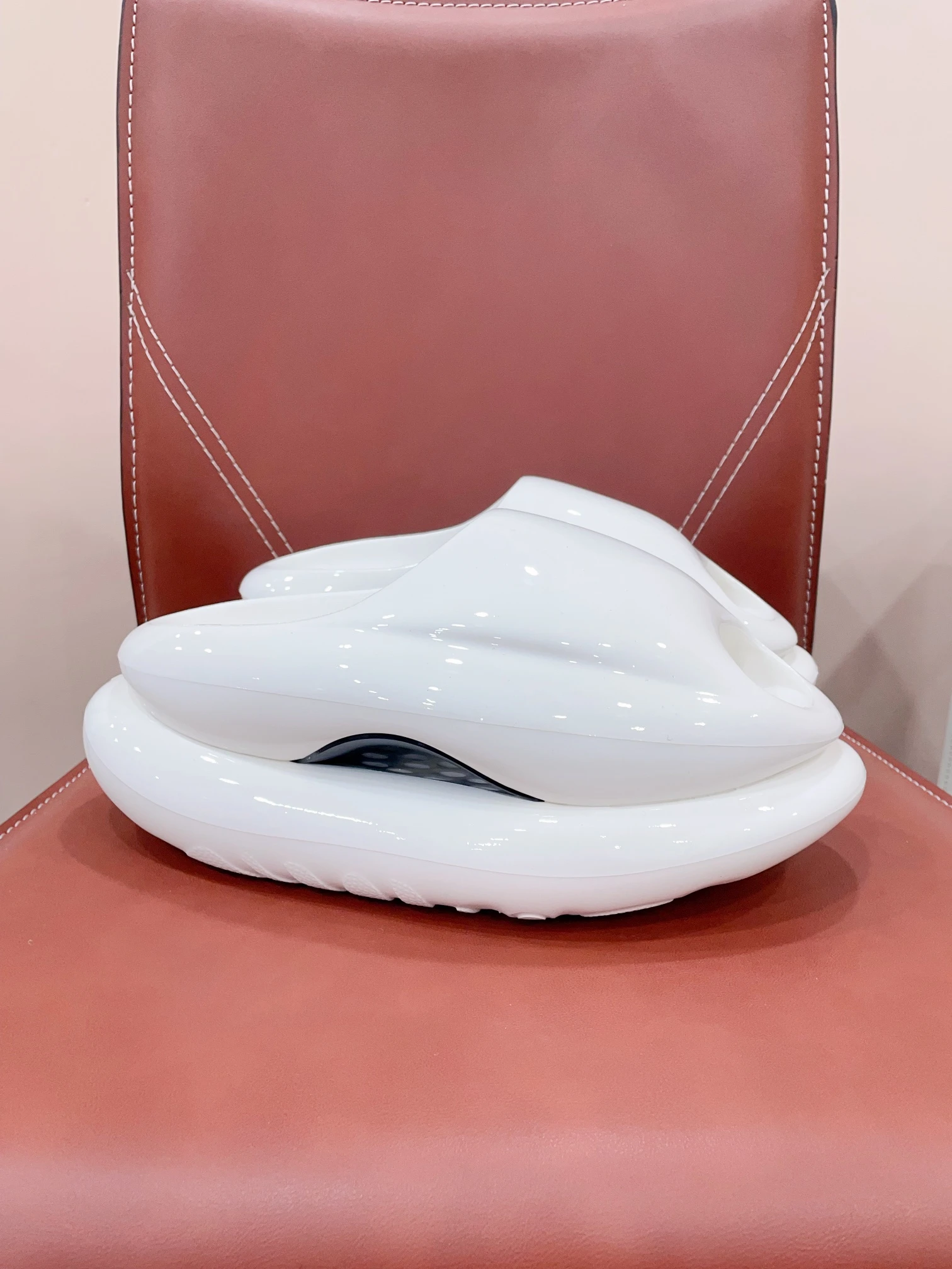 XVESSEL Slippers — 232f11c7