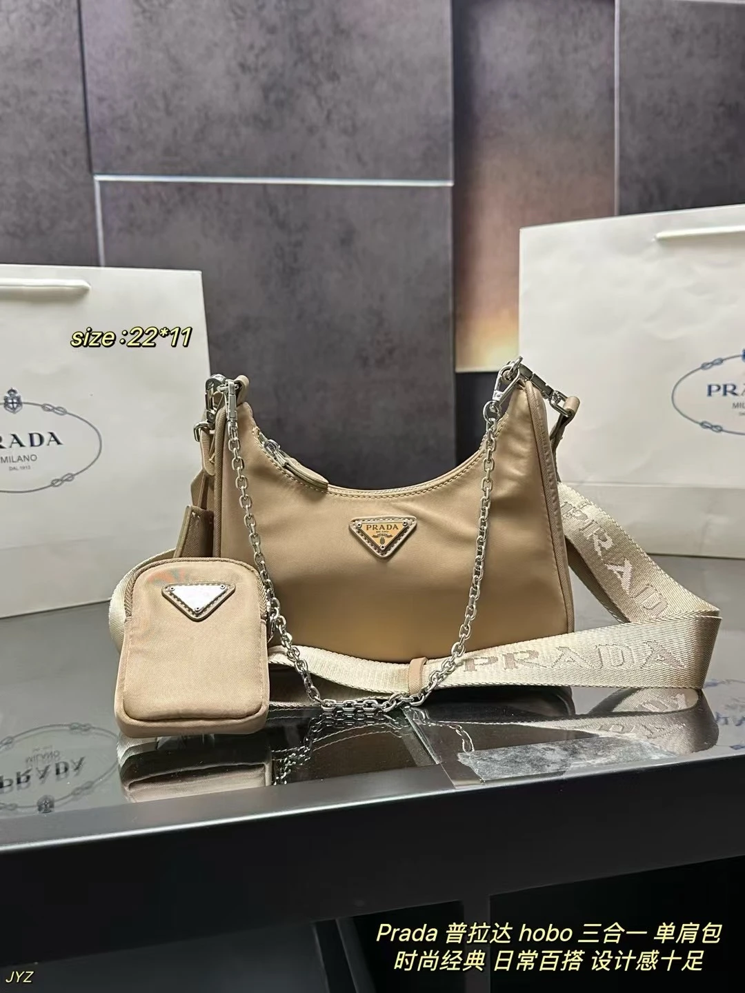 Prada Bag — 28bad727
