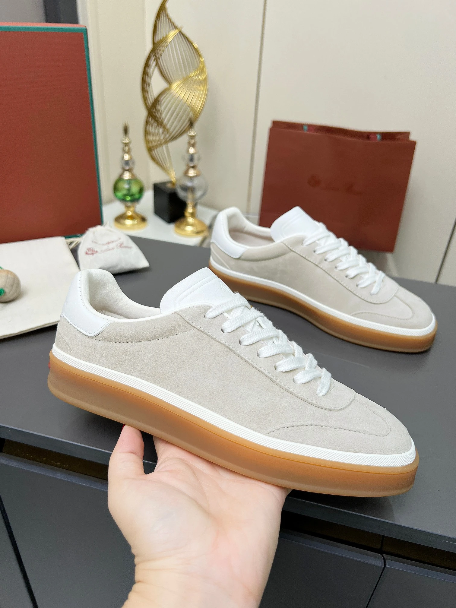 Loro Piana Sneakers — b4099087