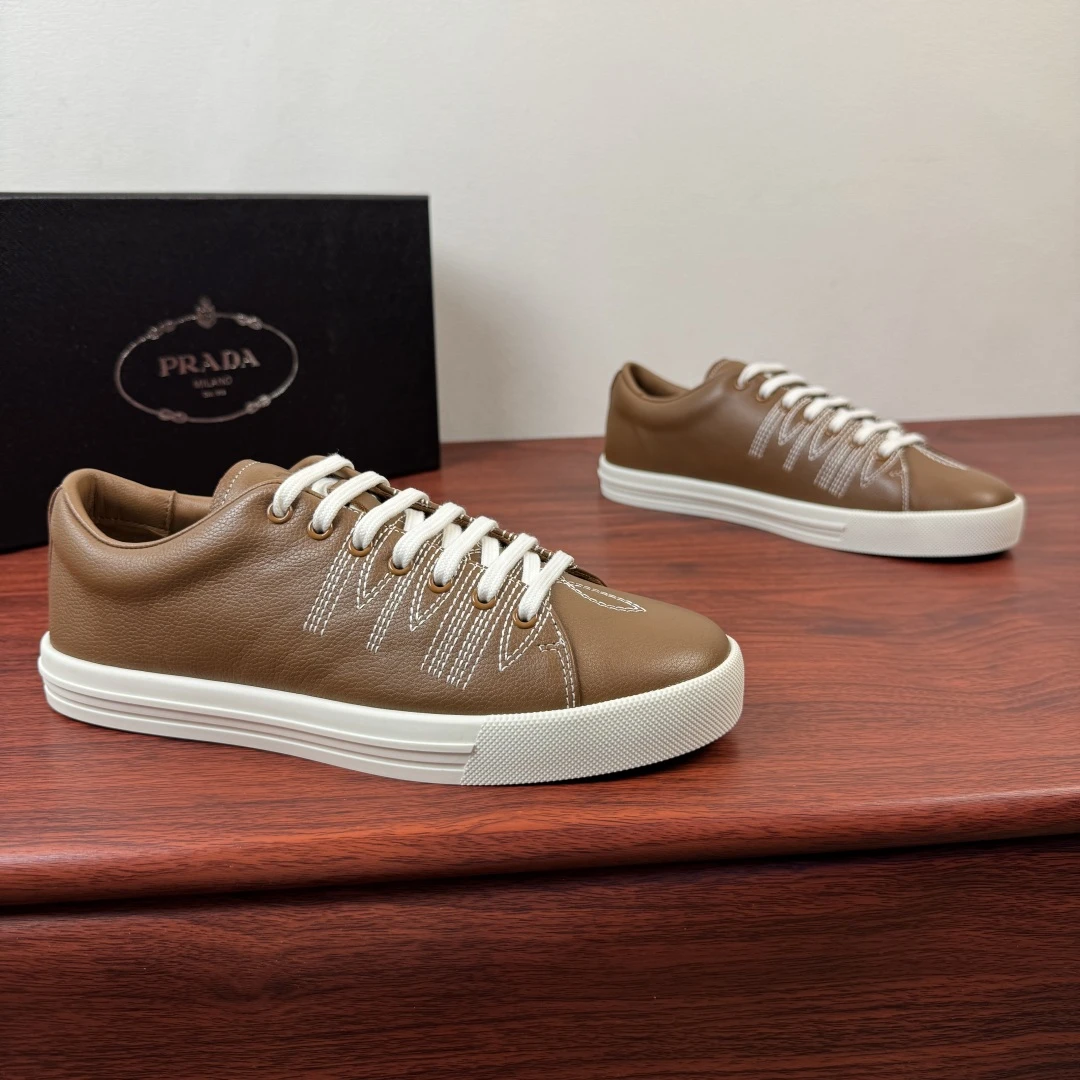 Prada Sneakers — 4b0fbfc2