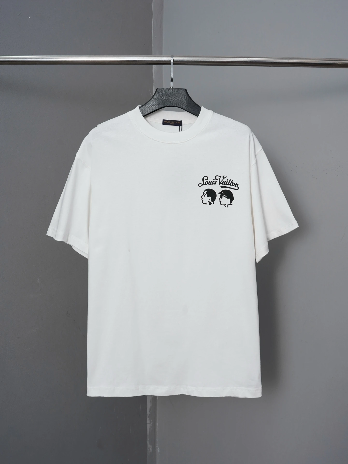 Louis Vuitton T-Shirt — e2727318