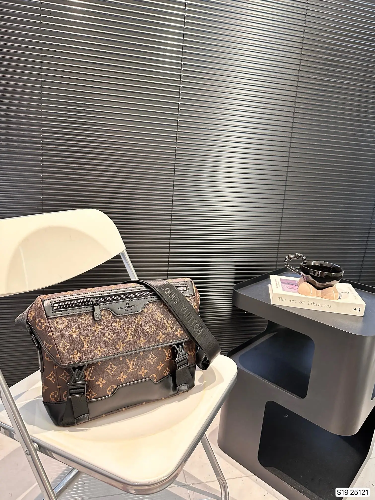 Louis Vuitton Bag — 3afd9ccc