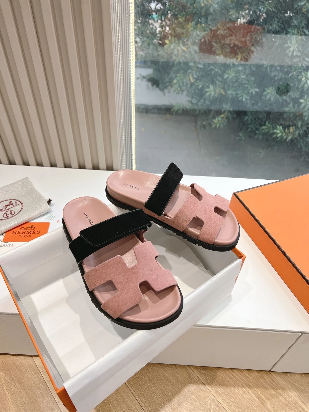 Hermès Slippers — 6c93e836