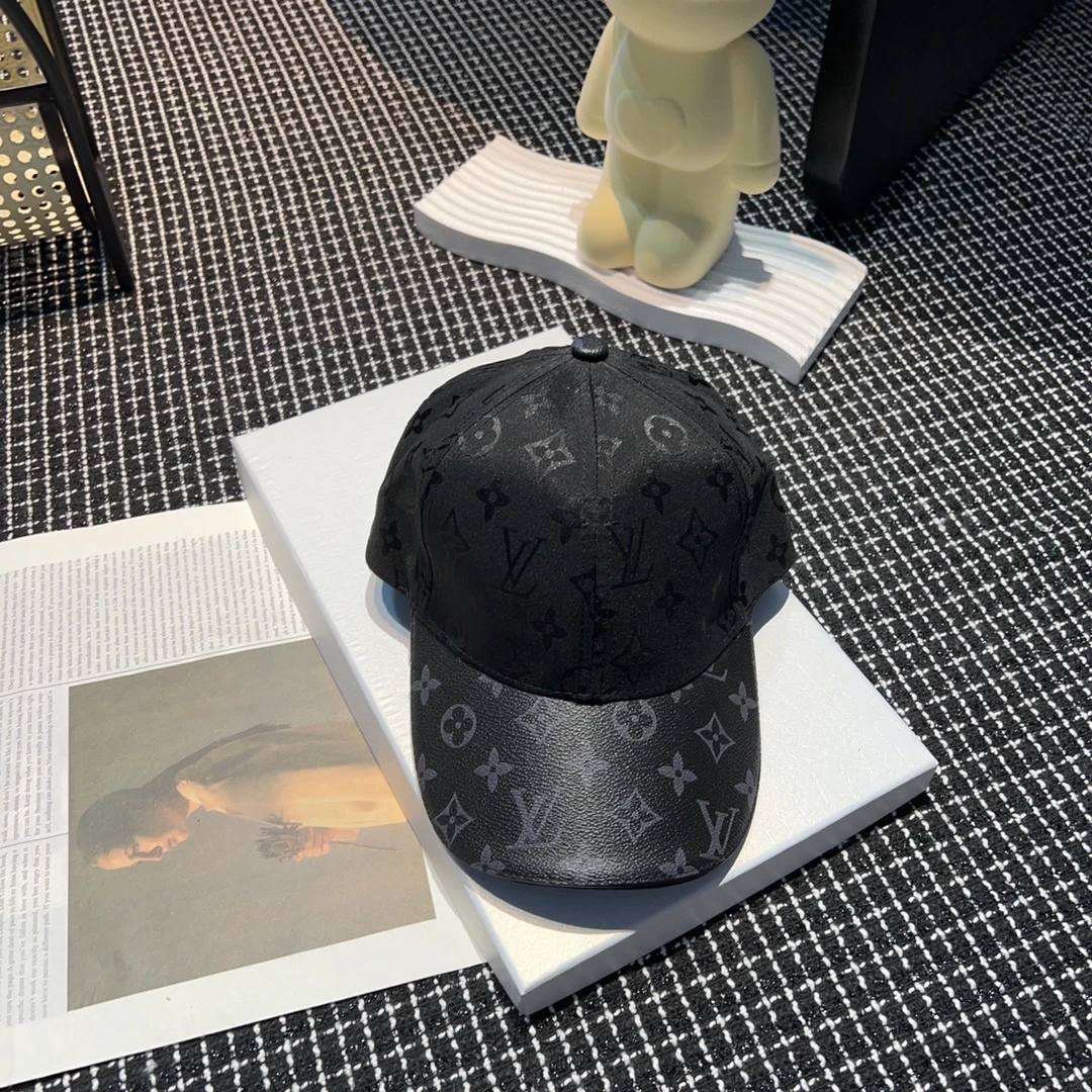 Louis Vuitton Caps — c06dae8e