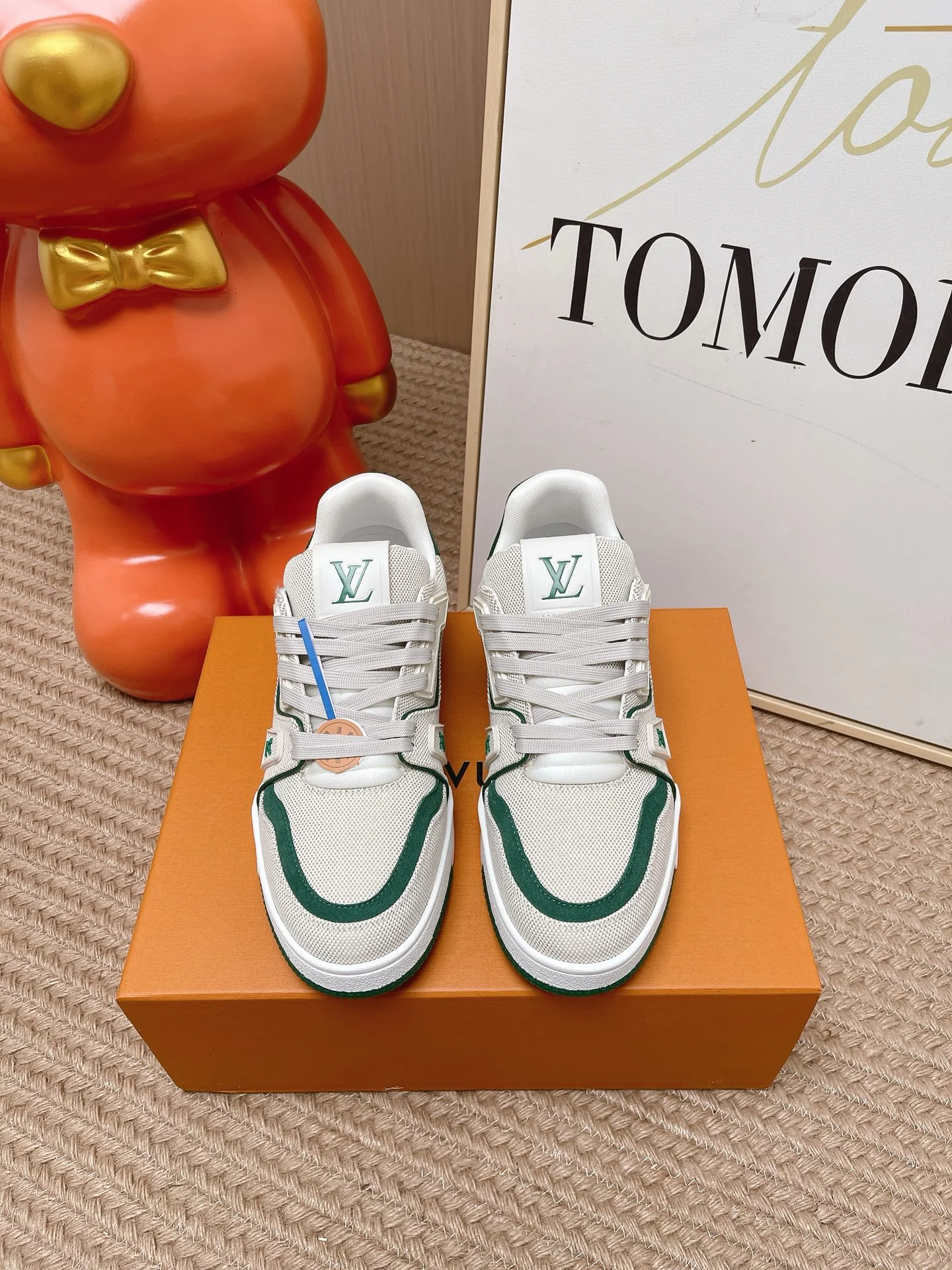Louis Vuitton Sneakers — 231f5722