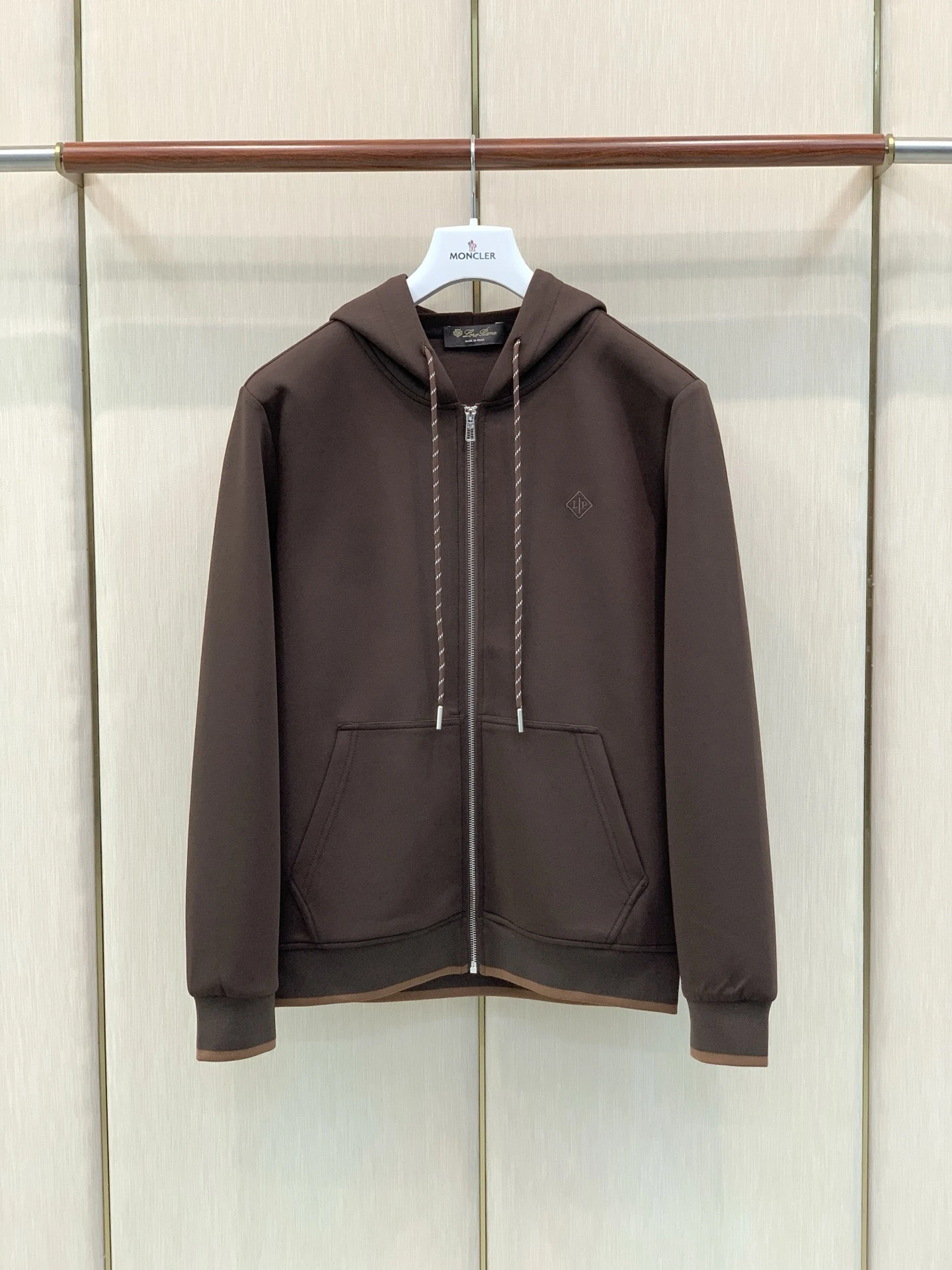 Loro Piana Clothing — 18ad0fb4