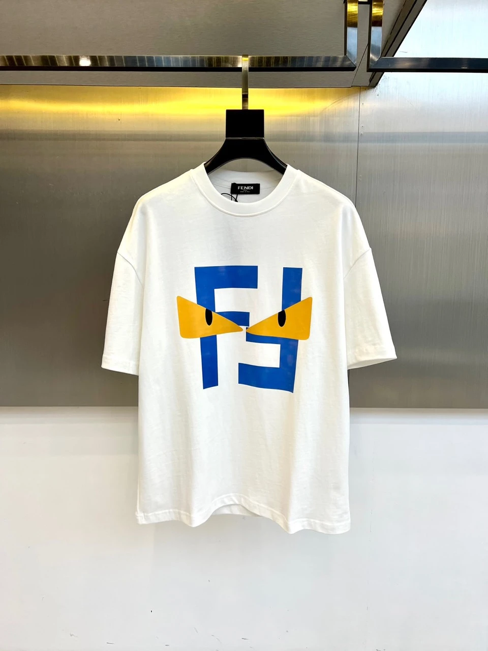 Fendi T-Shirt — 5ca21061