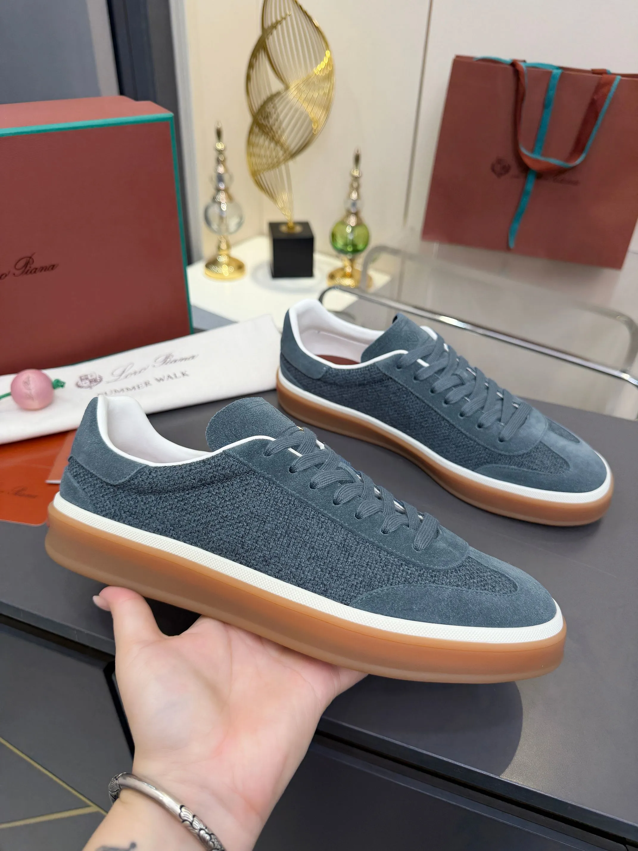 Loro Piana Sneakers — 8a56122a