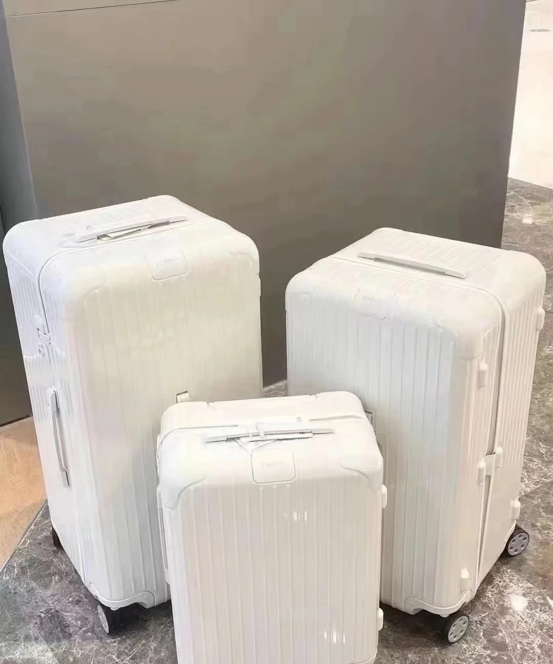 Rimowa Luggage — 3f158f2c
