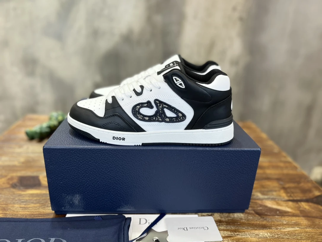 Dior Sneakers — 1545e07f