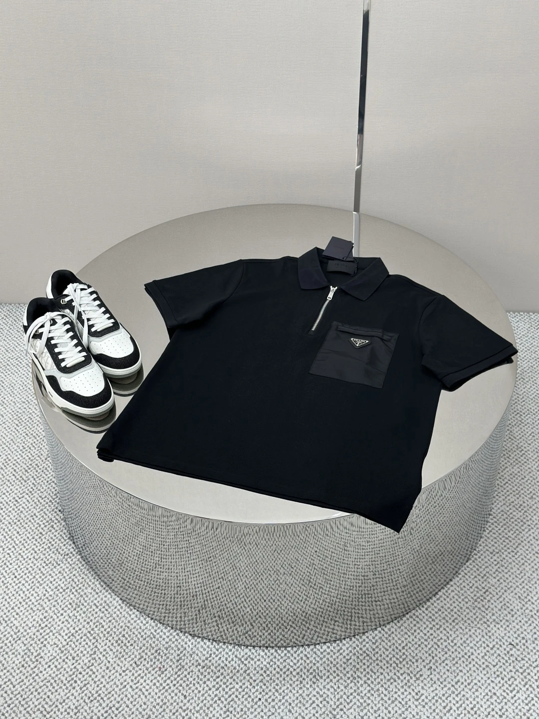 Prada T-Shirt — e31587b4