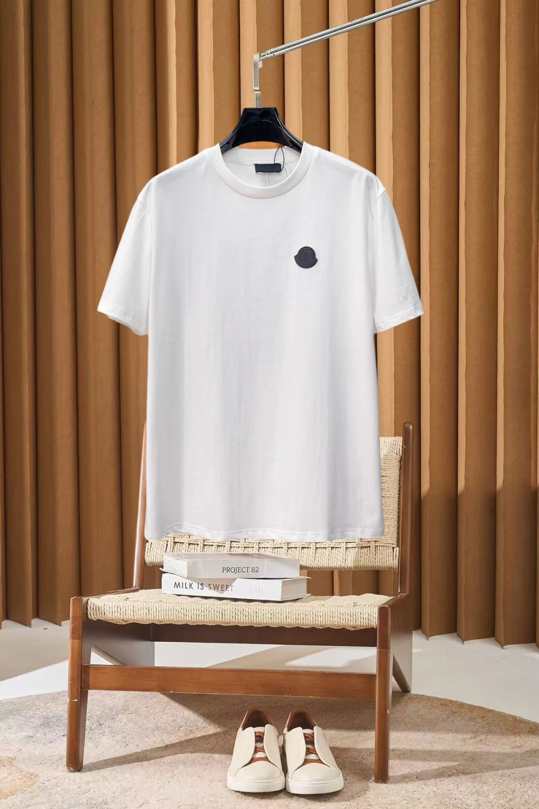 Moncler T-Shirt — a647b125