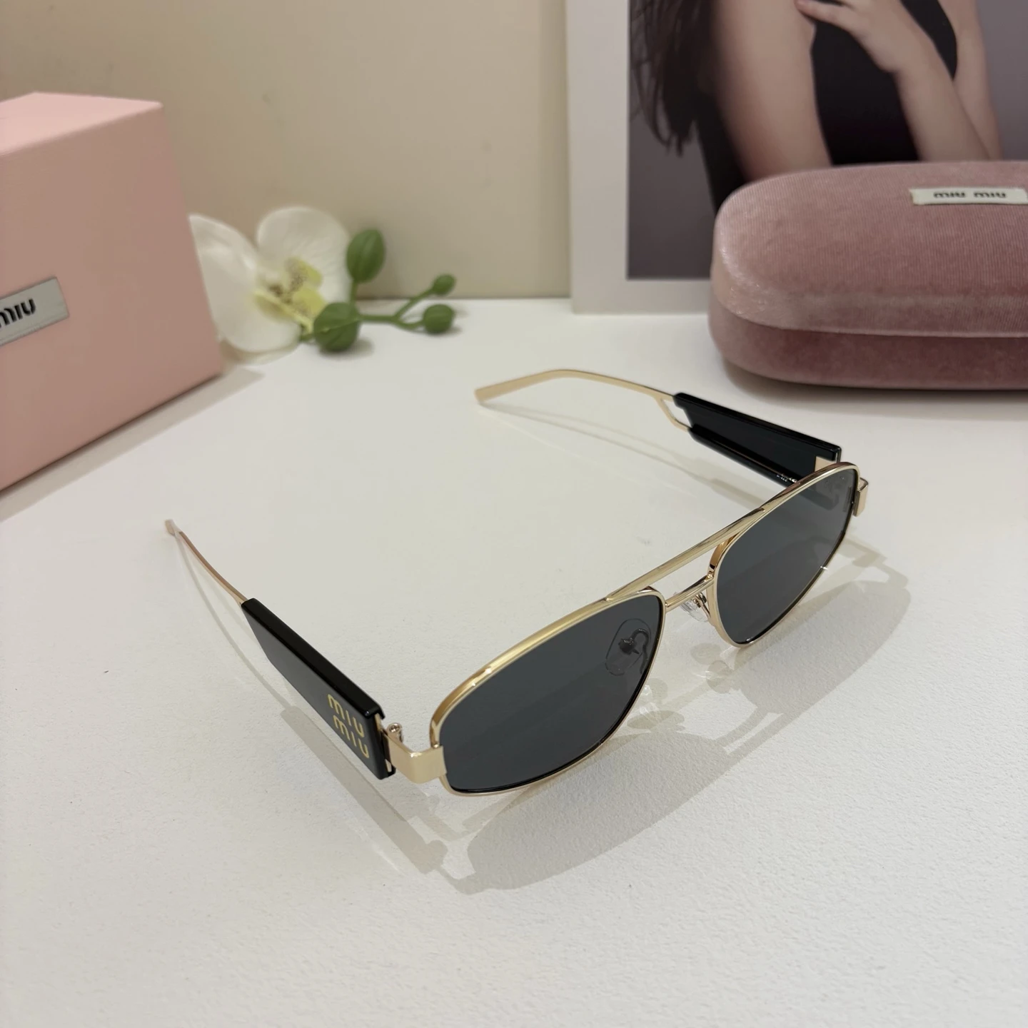 Miu Miu Eyewear — a3793e39